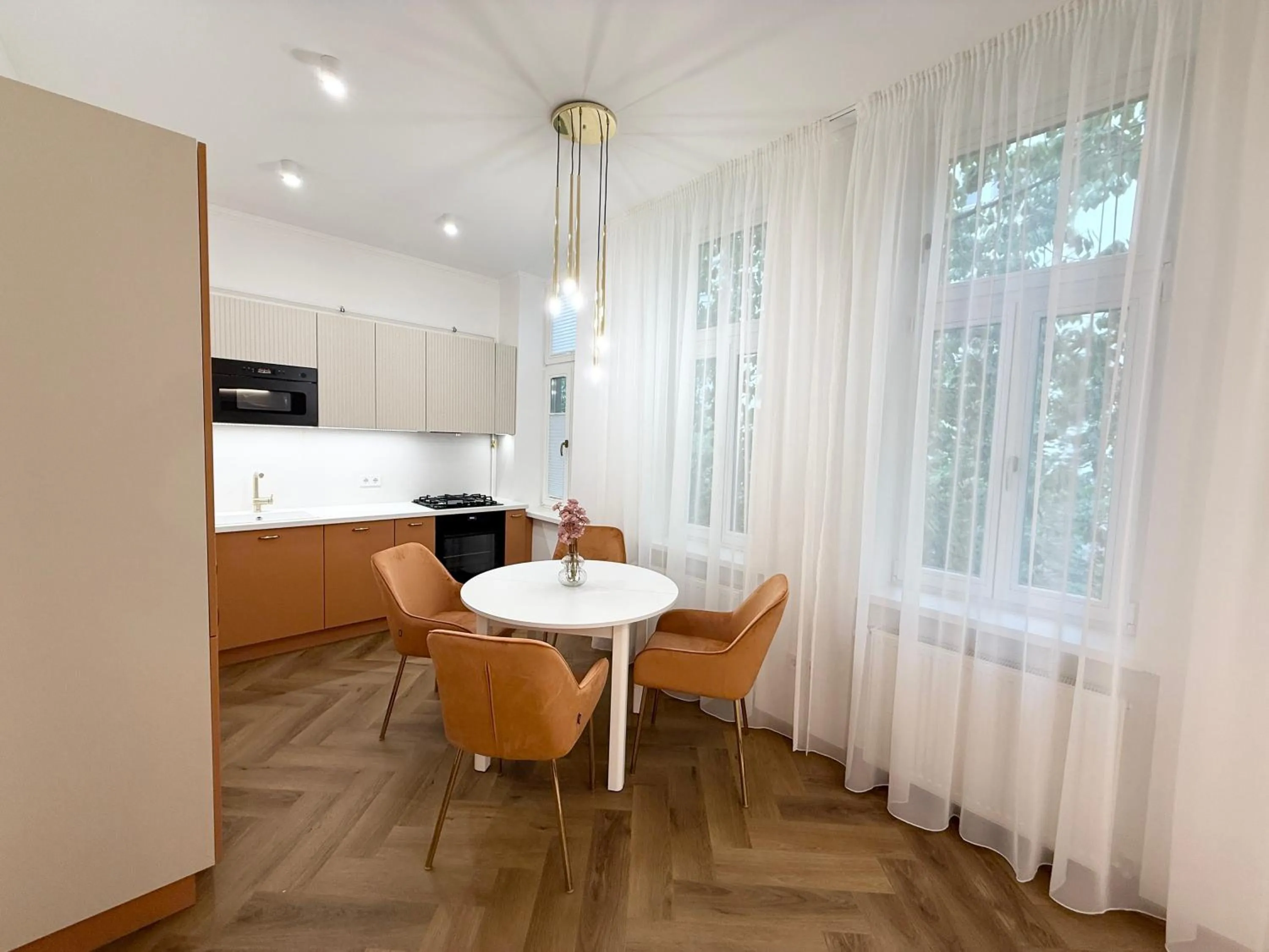 Kitchen or kitchenette in Mirage Medic Hotel