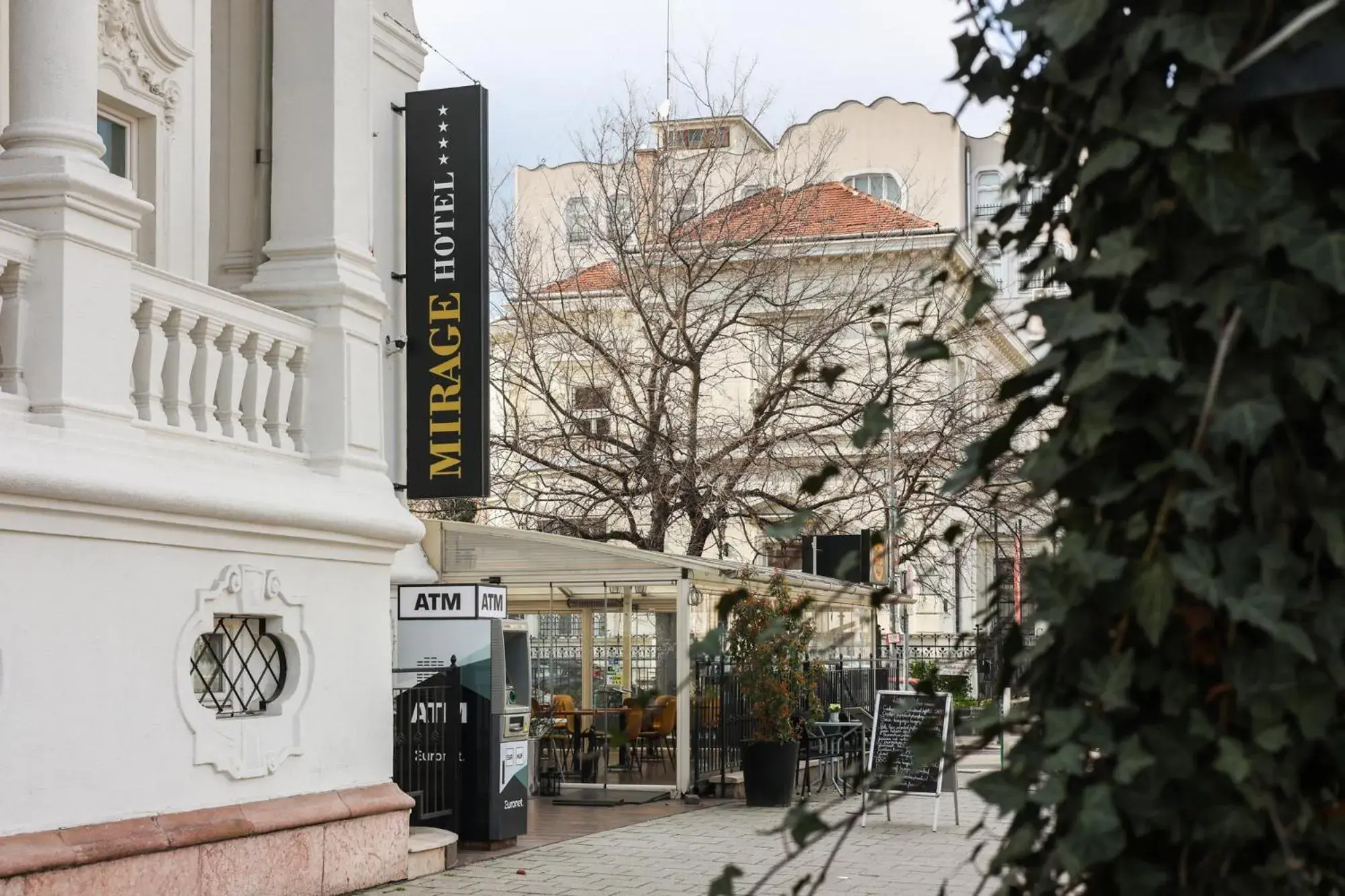 Property building in Mirage Medic Hotel Property building in Mirage Medic Hotel