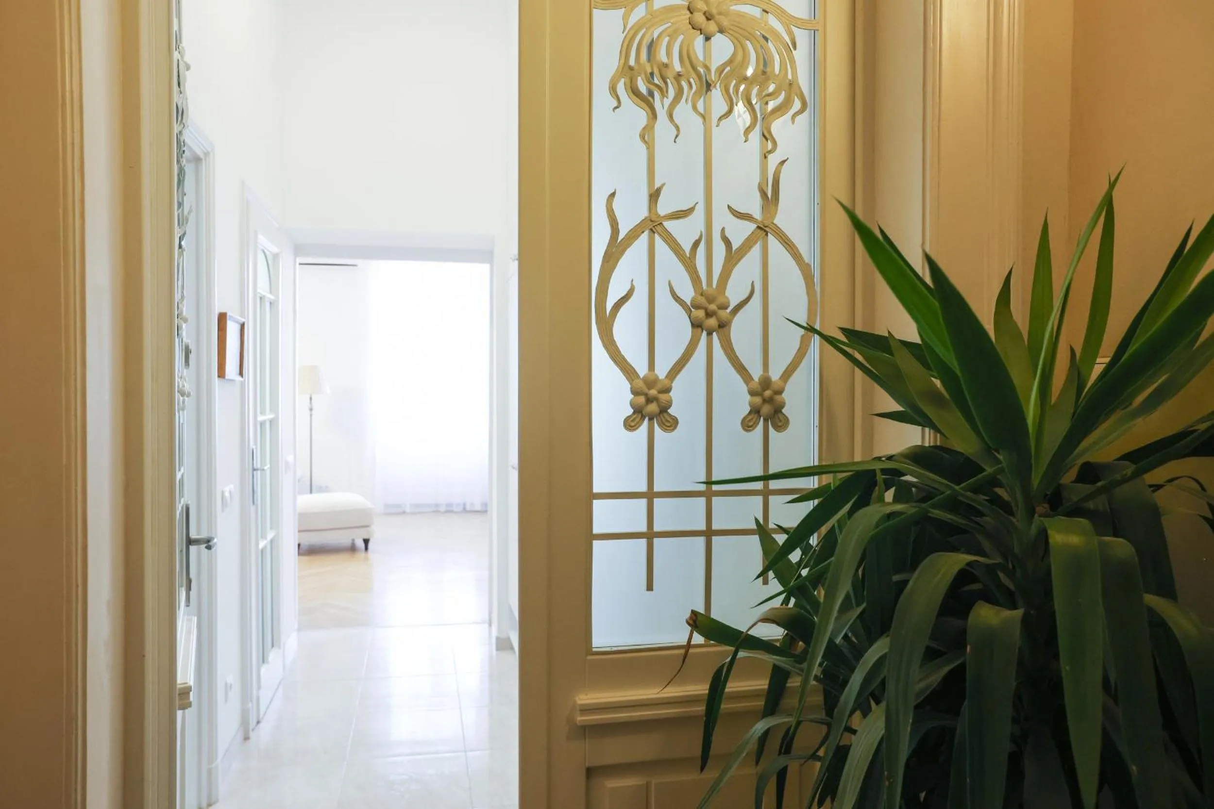 Facade/entrance in Mirage Medic Hotel