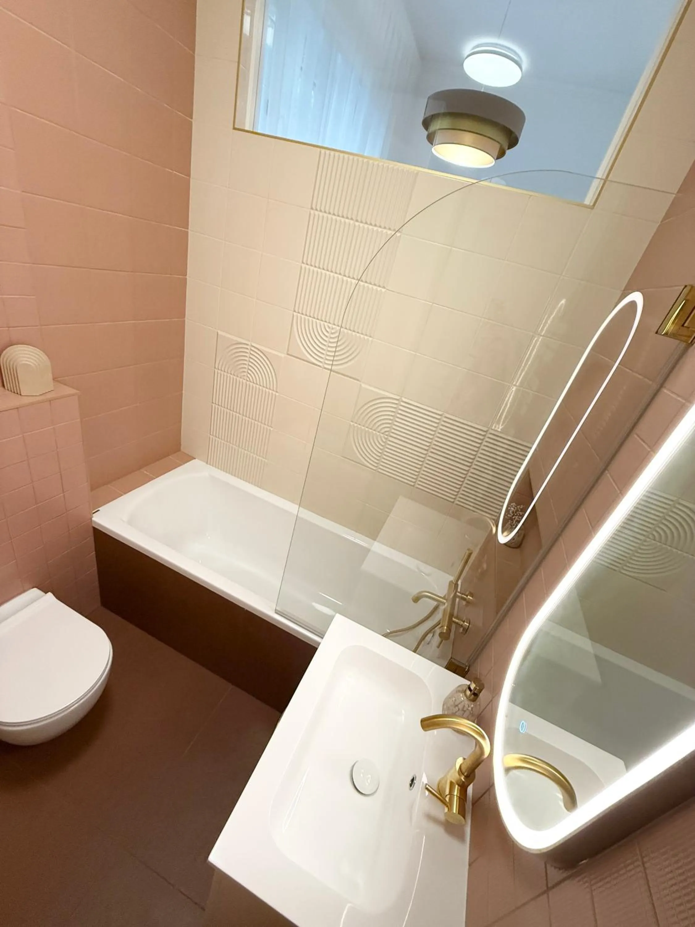 Bathroom in Mirage Medic Hotel