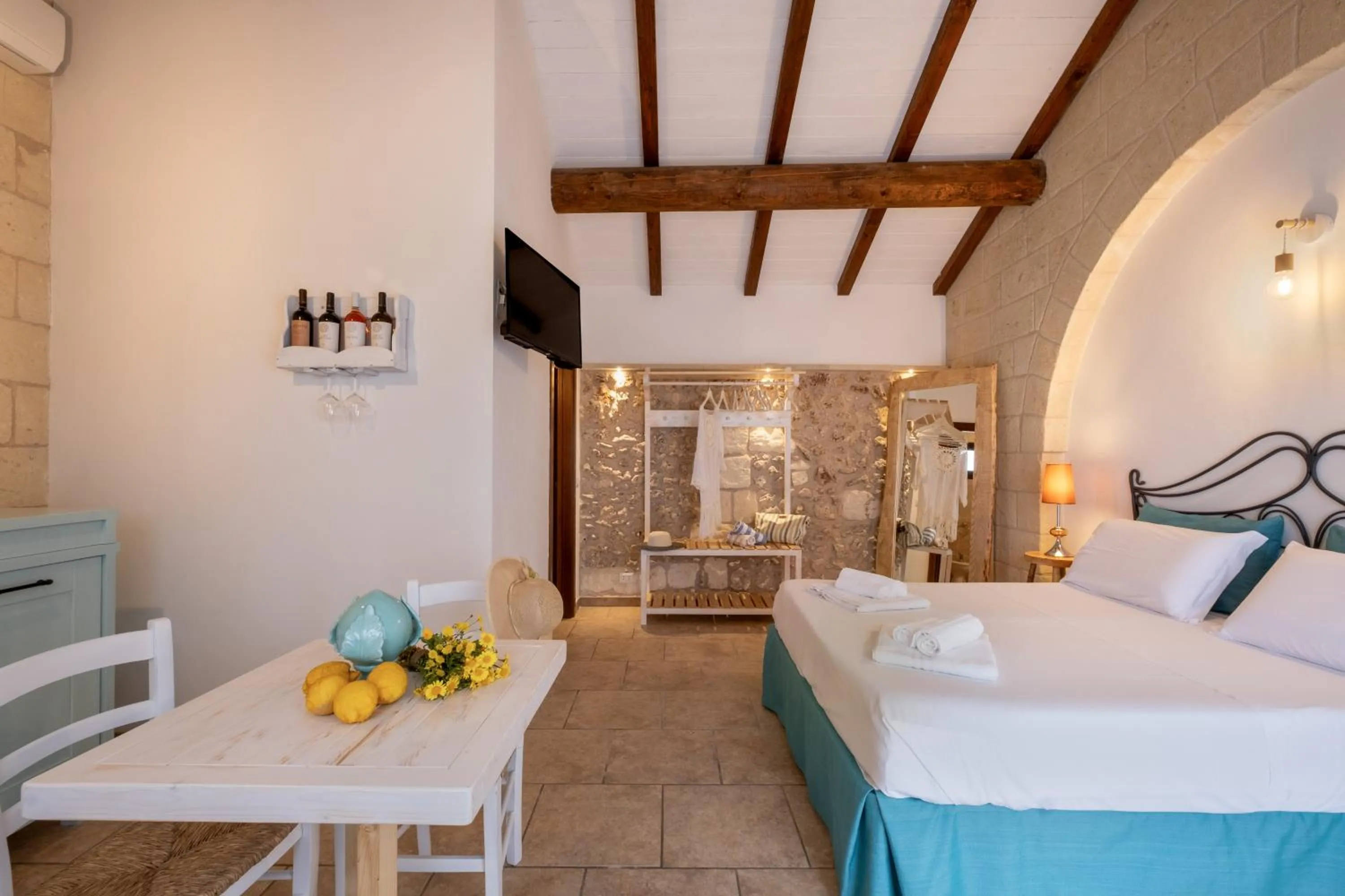 Bed in Agriturismo Alonì Costarella Masseria