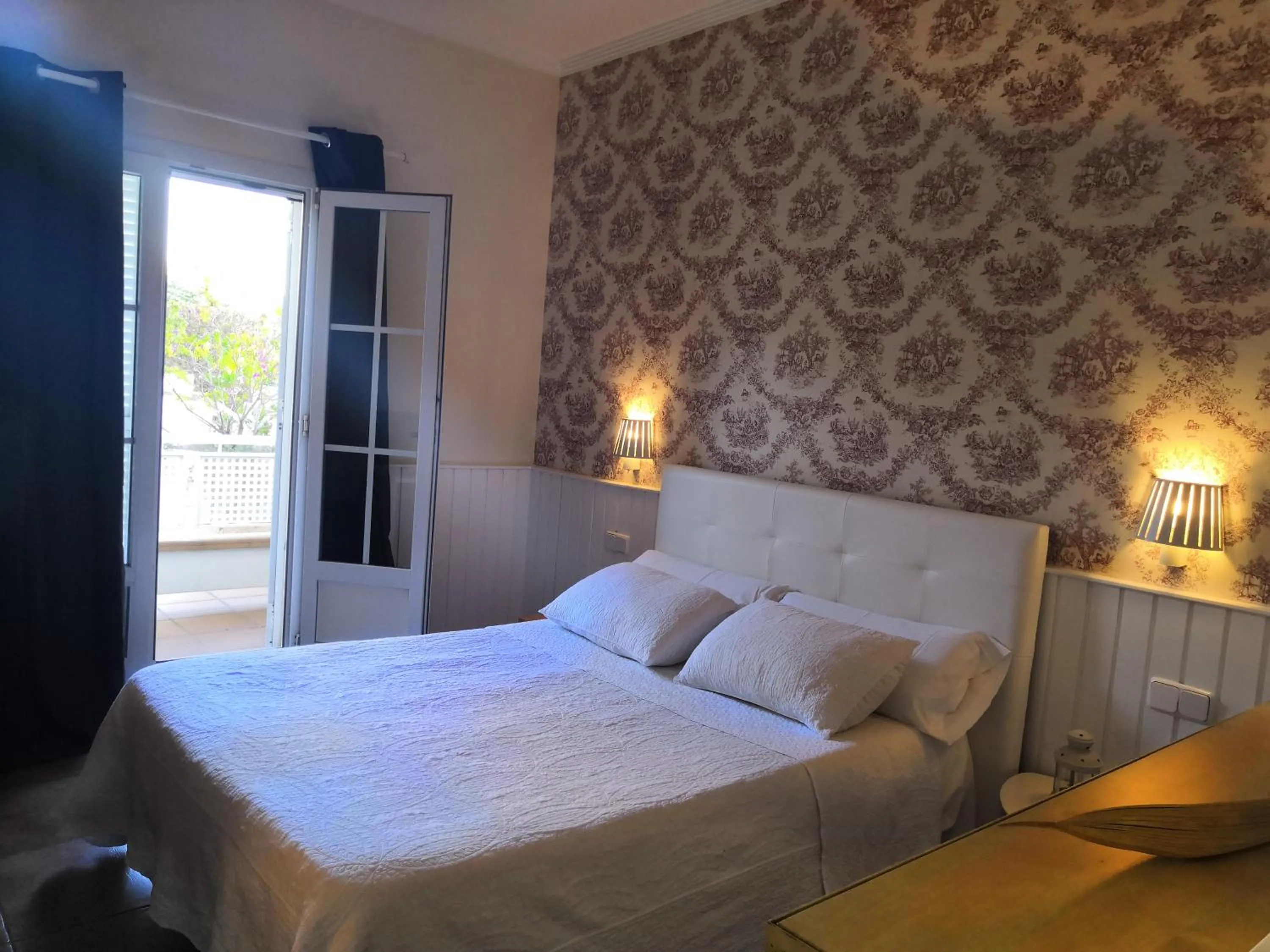 Bed in Hotel Marisma Sancti Petri