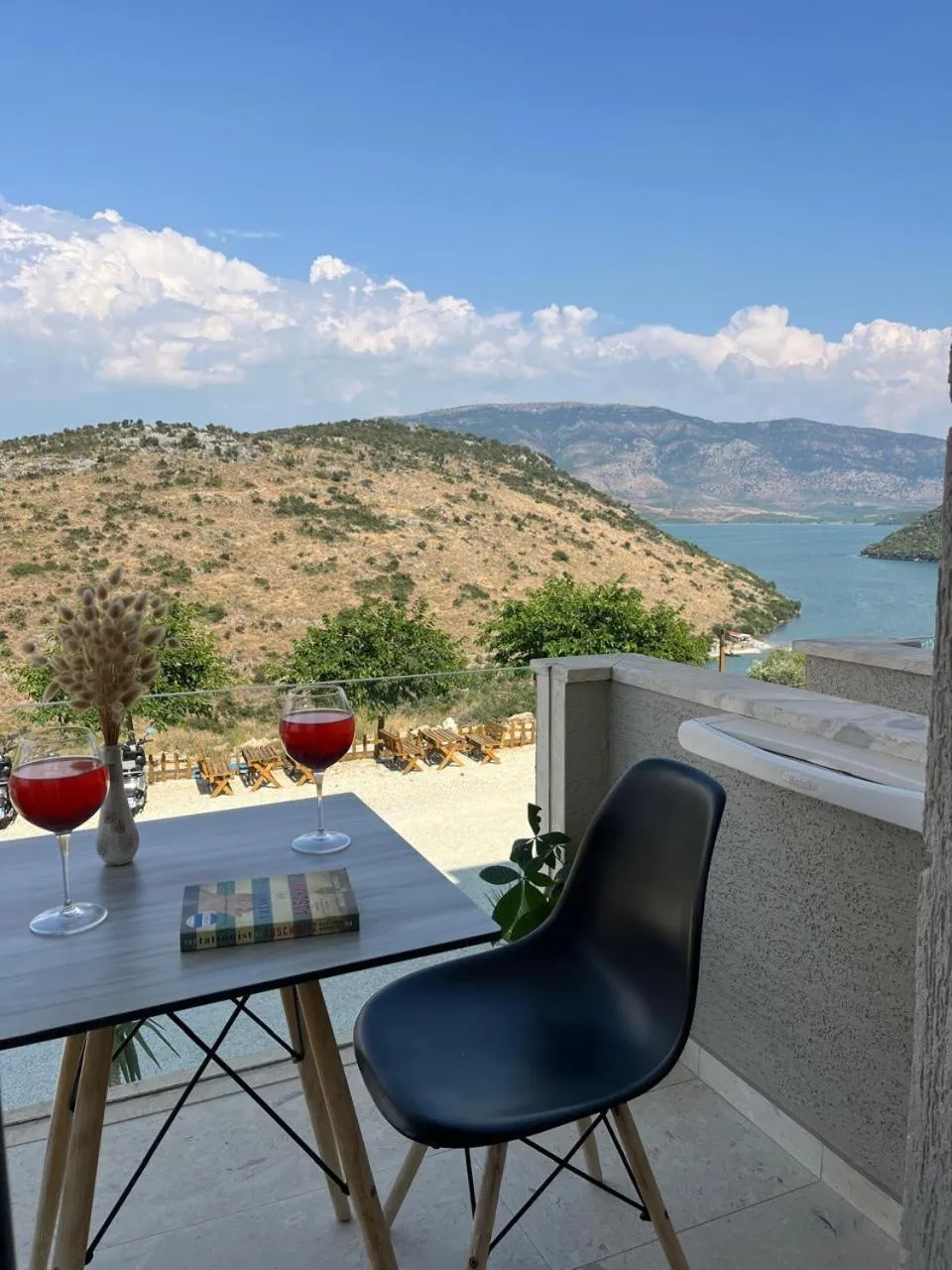 Balcony/Terrace in Inada Hotel Ksamil