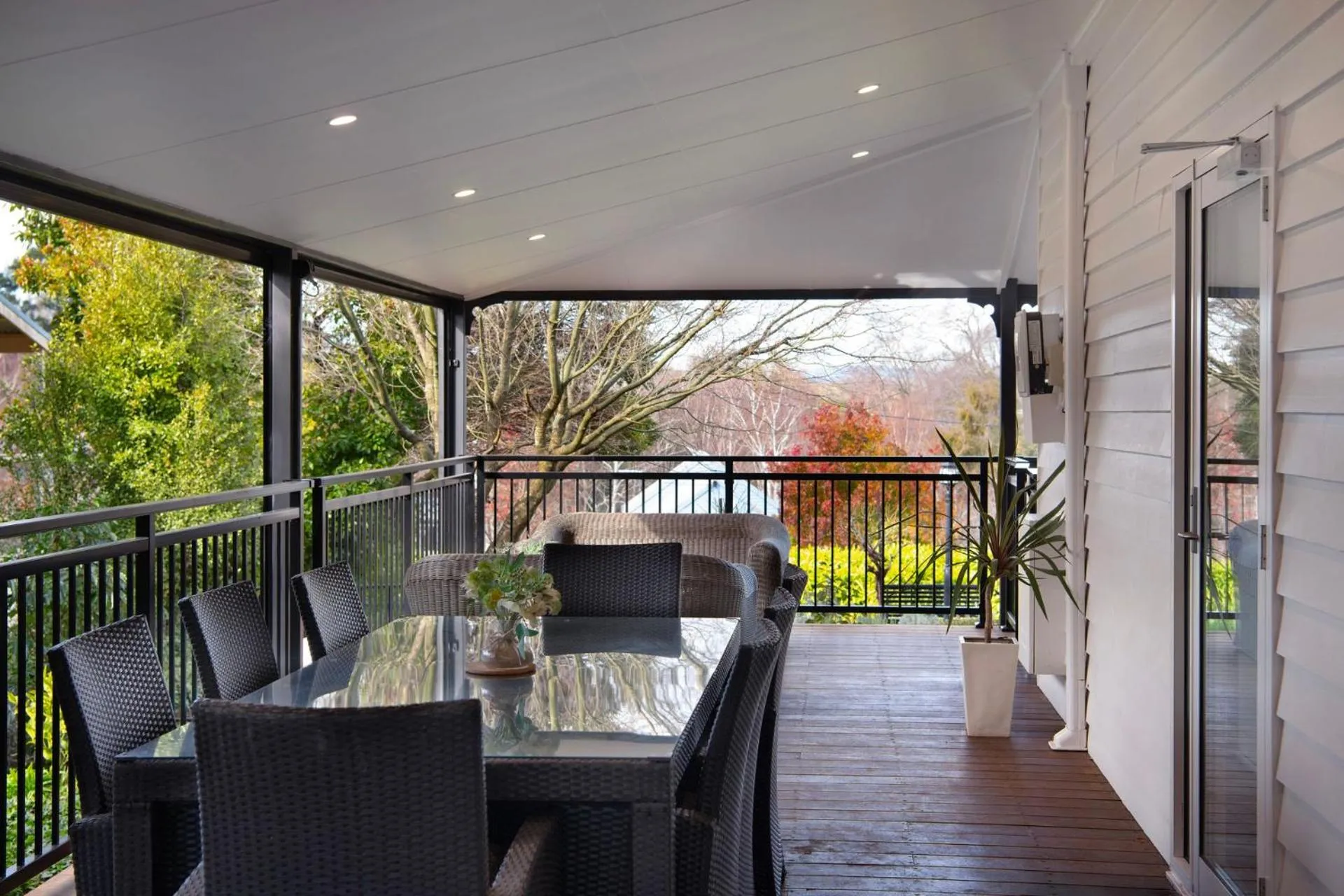 Aggies Way - dog friendly with panoramic views