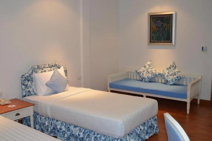 Bed in Kensington English Garden Resort Khaoyai