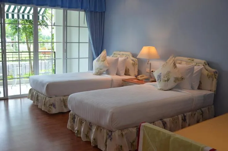 Bed in Kensington English Garden Resort Khaoyai