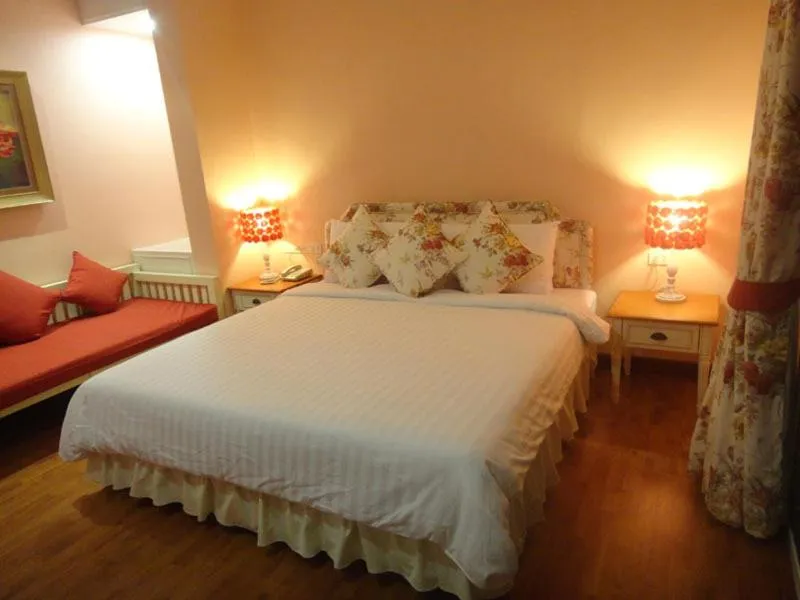 Bed in Kensington English Garden Resort Khaoyai