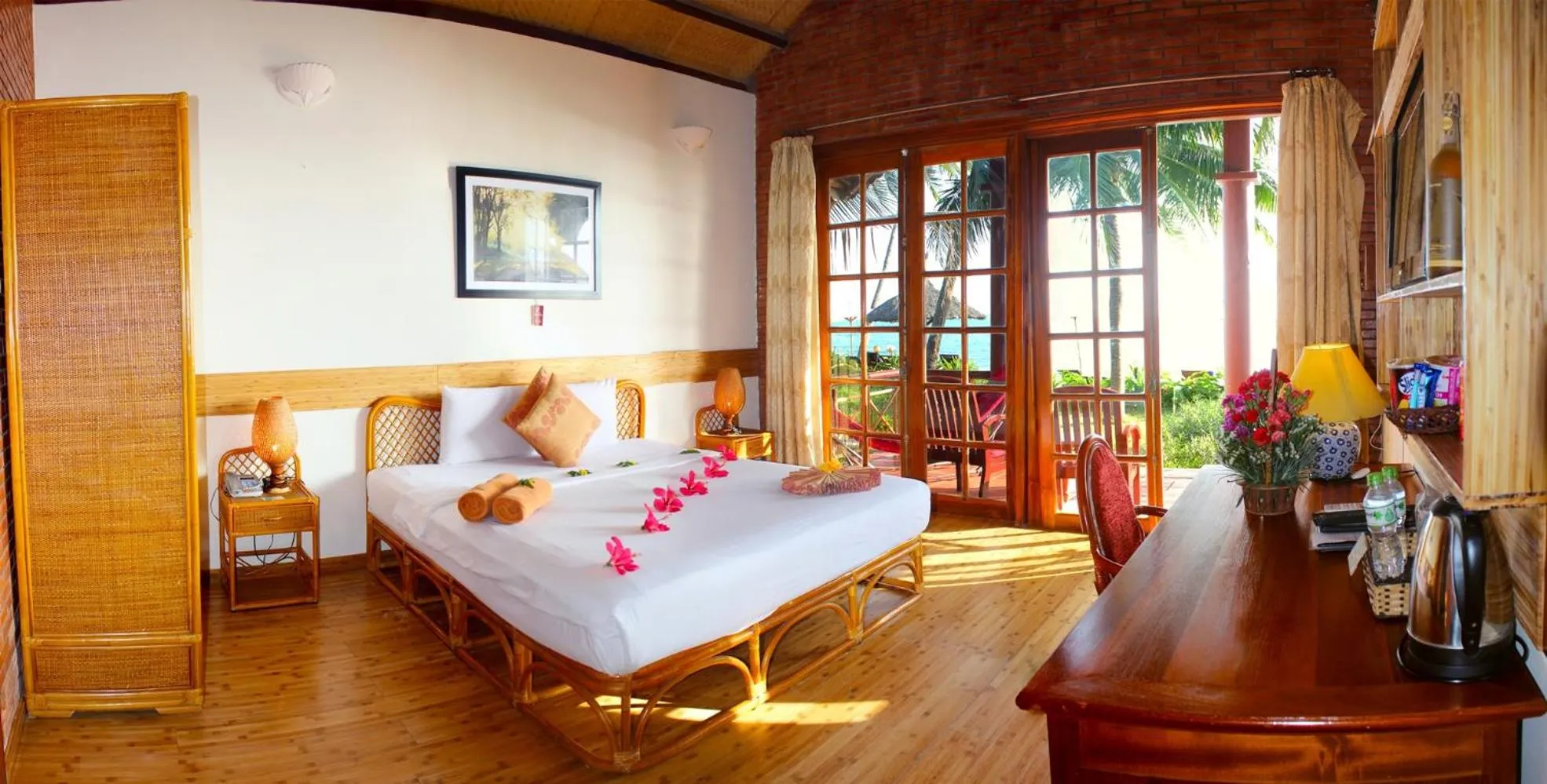 Bed in Little Muine Cottages Resort