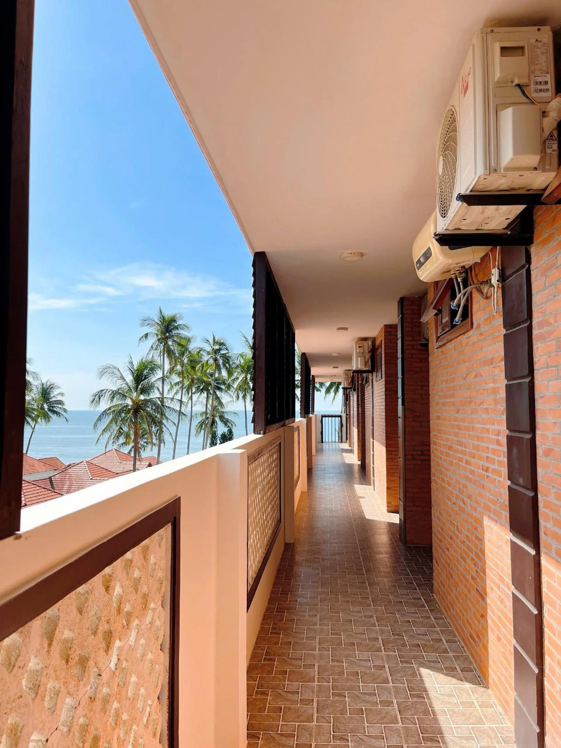 Day in Little Muine Cottages Resort