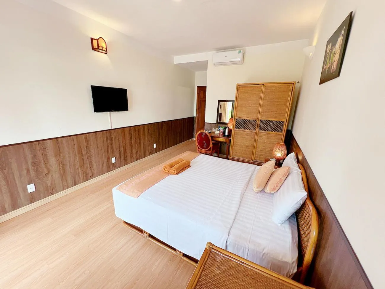 Double or Twin Room with Garden View - Free Mini-bar in Room in Little Muine Cottages Resort
