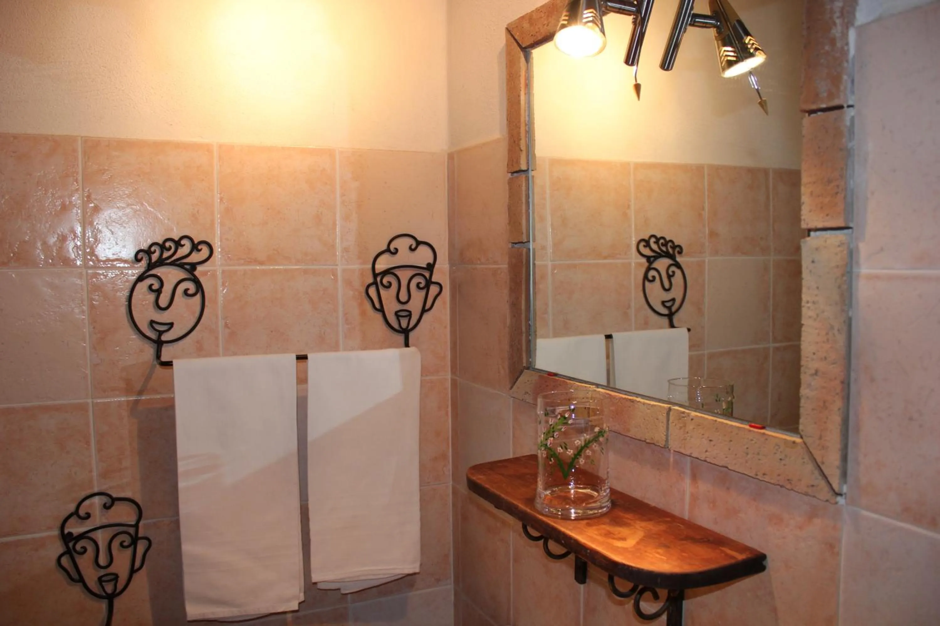 Bathroom in Villa Almoezia Charming B&B