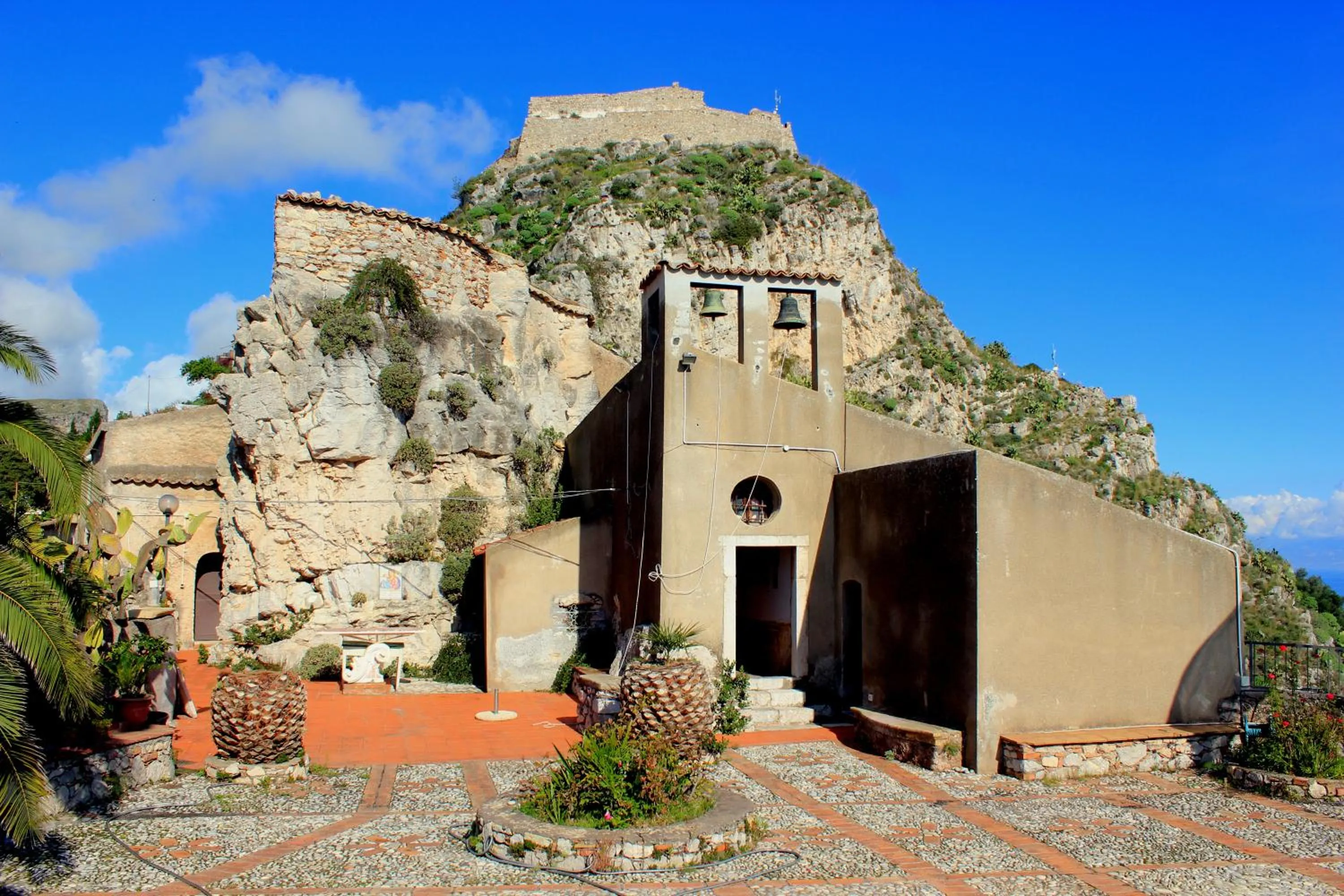 Nearby landmark in Villa Almoezia Charming B&B