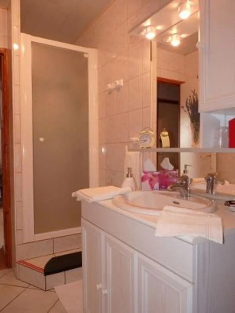 Bathroom in La Trémière