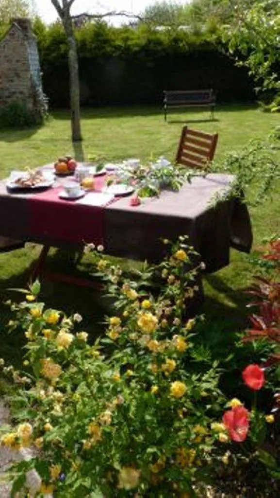 Restaurant/places to eat in La Trémière