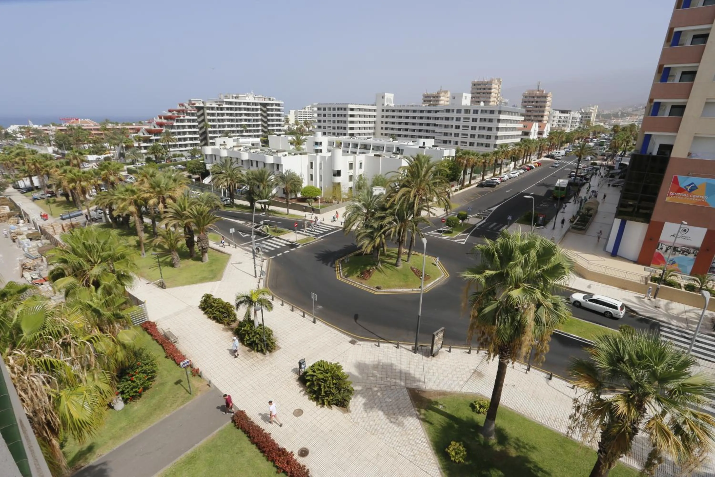 Street view in Hotel-Apartamentos Andorra