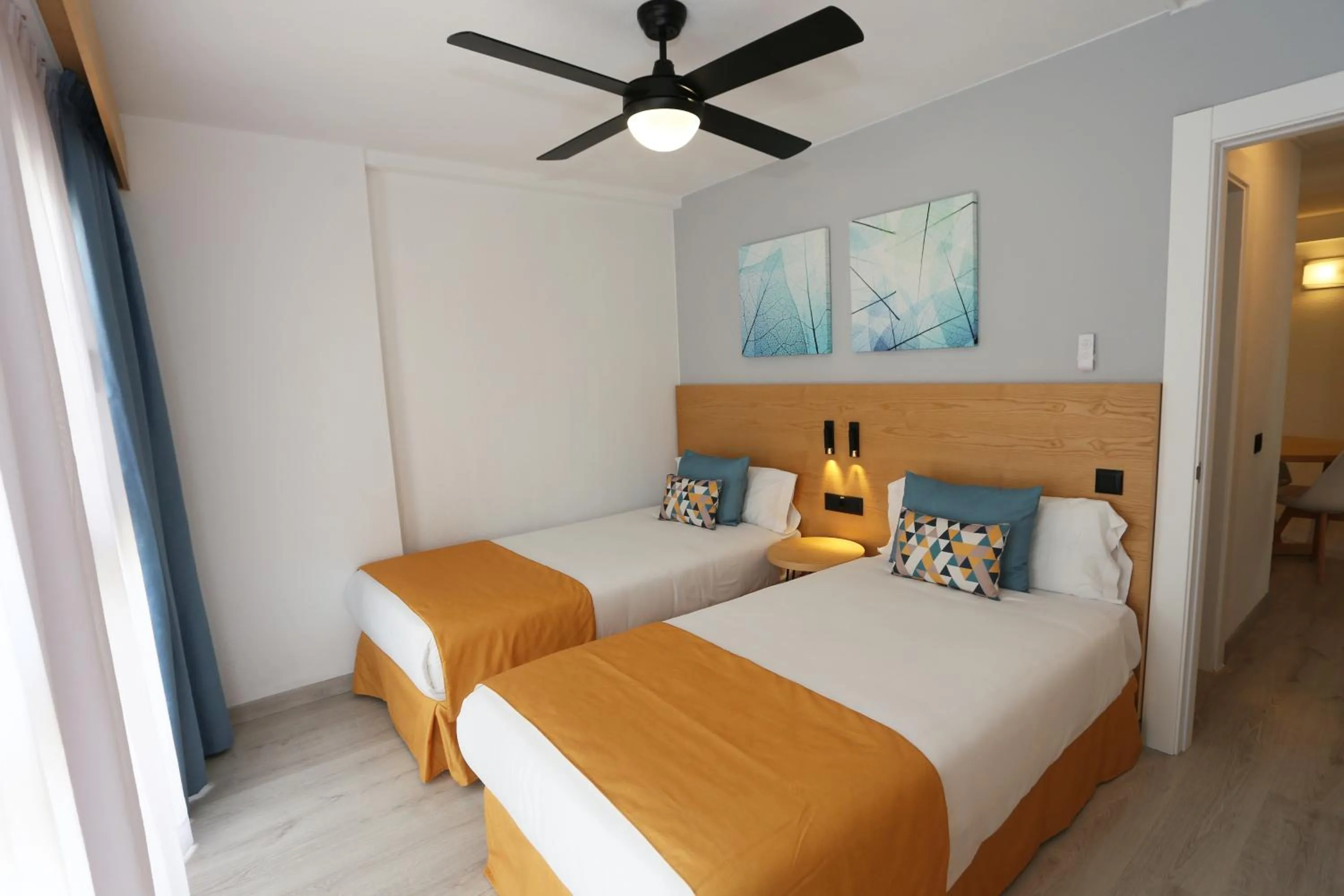 Bed in Hotel-Apartamentos Andorra