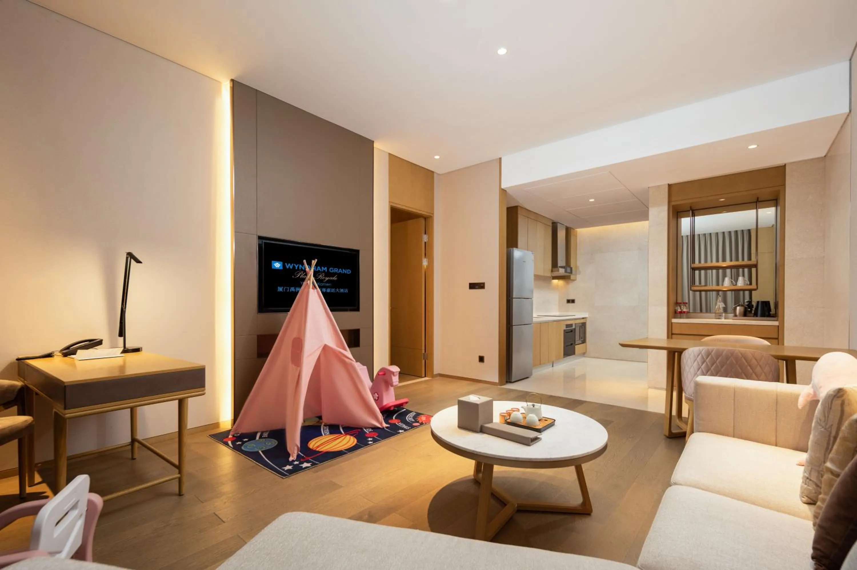 Living room in Wyndham Grand Plaza Royale Yuzhou Xiamen Wuyuan Bay