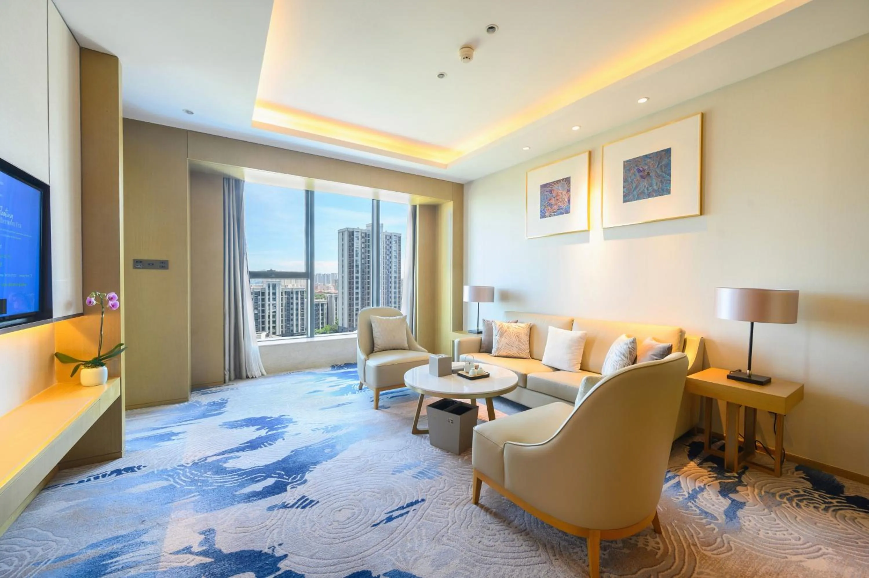 Living room in Wyndham Grand Plaza Royale Yuzhou Xiamen Wuyuan Bay