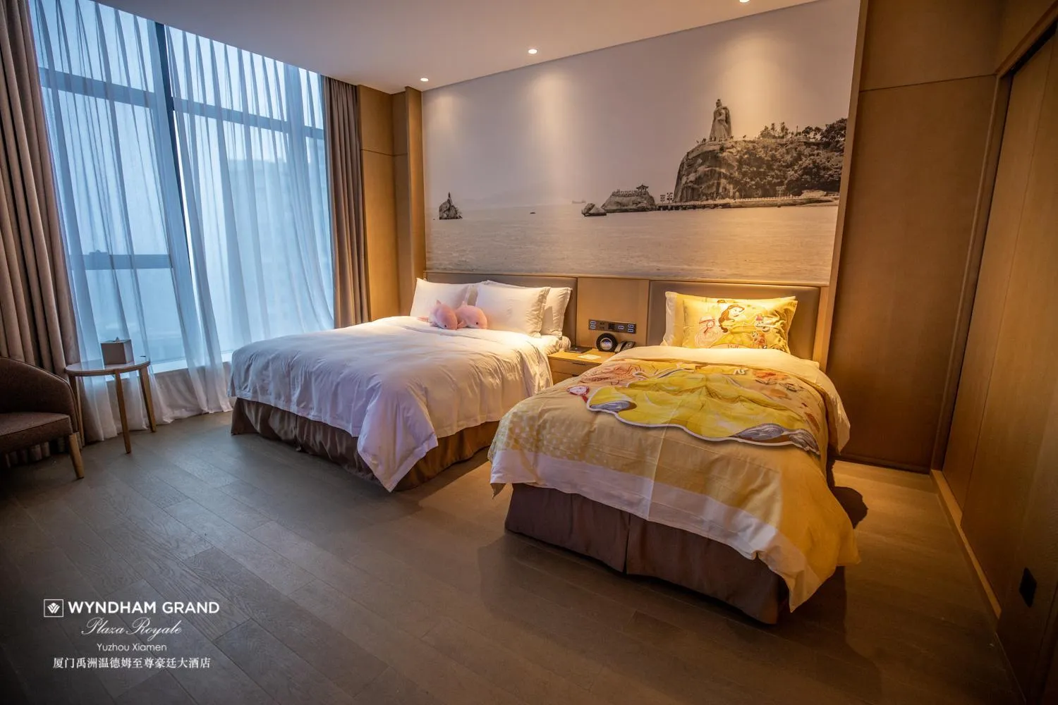 Bedroom, Bed in Wyndham Grand Plaza Royale Yuzhou Xiamen Wuyuan Bay