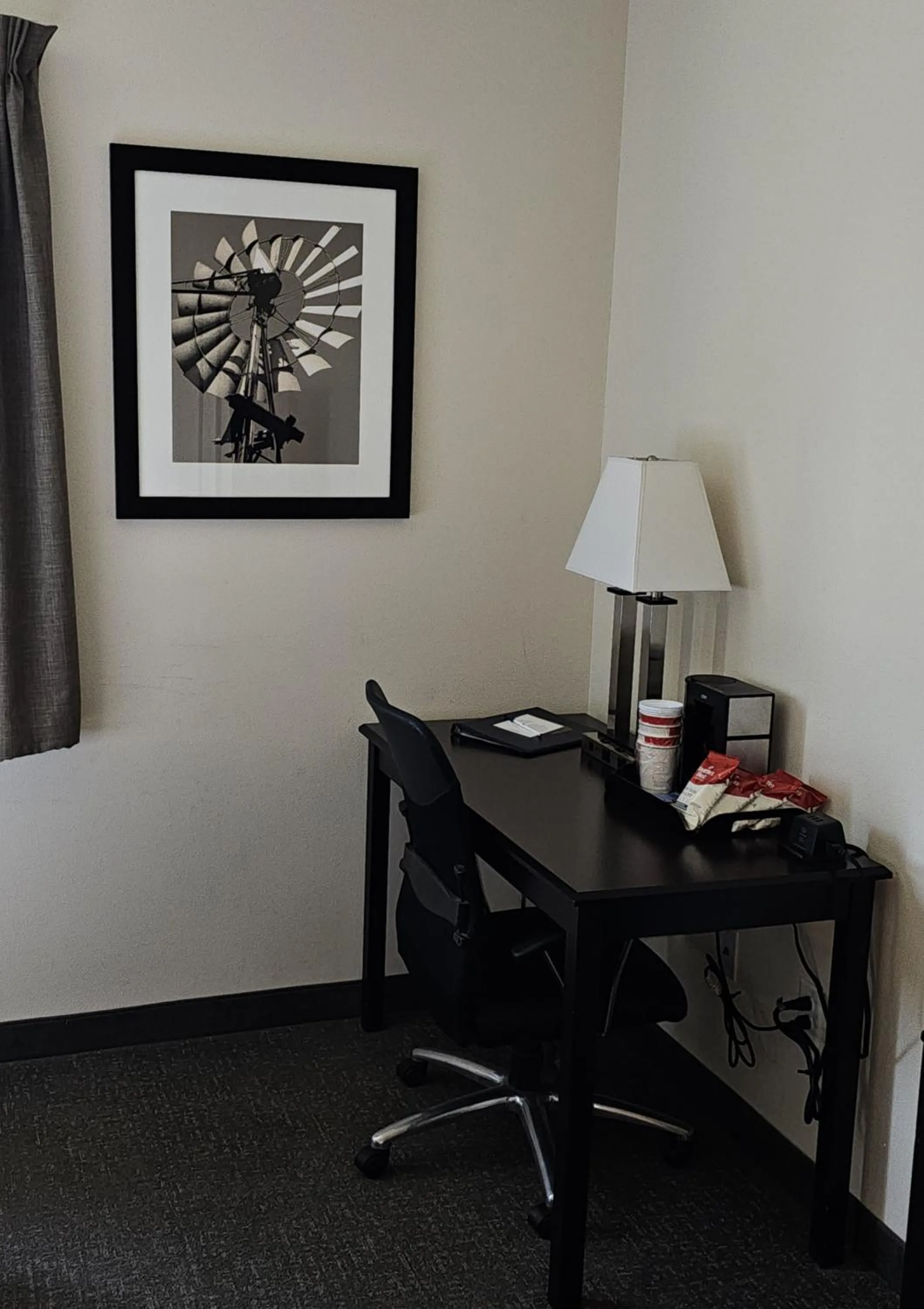 Coffee/tea facilities in Cobblestone Inn & Suites – Manchester