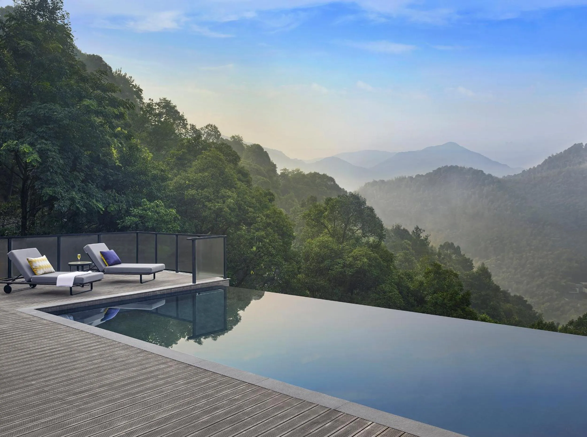 Pool view in AHN LAN Ninghai