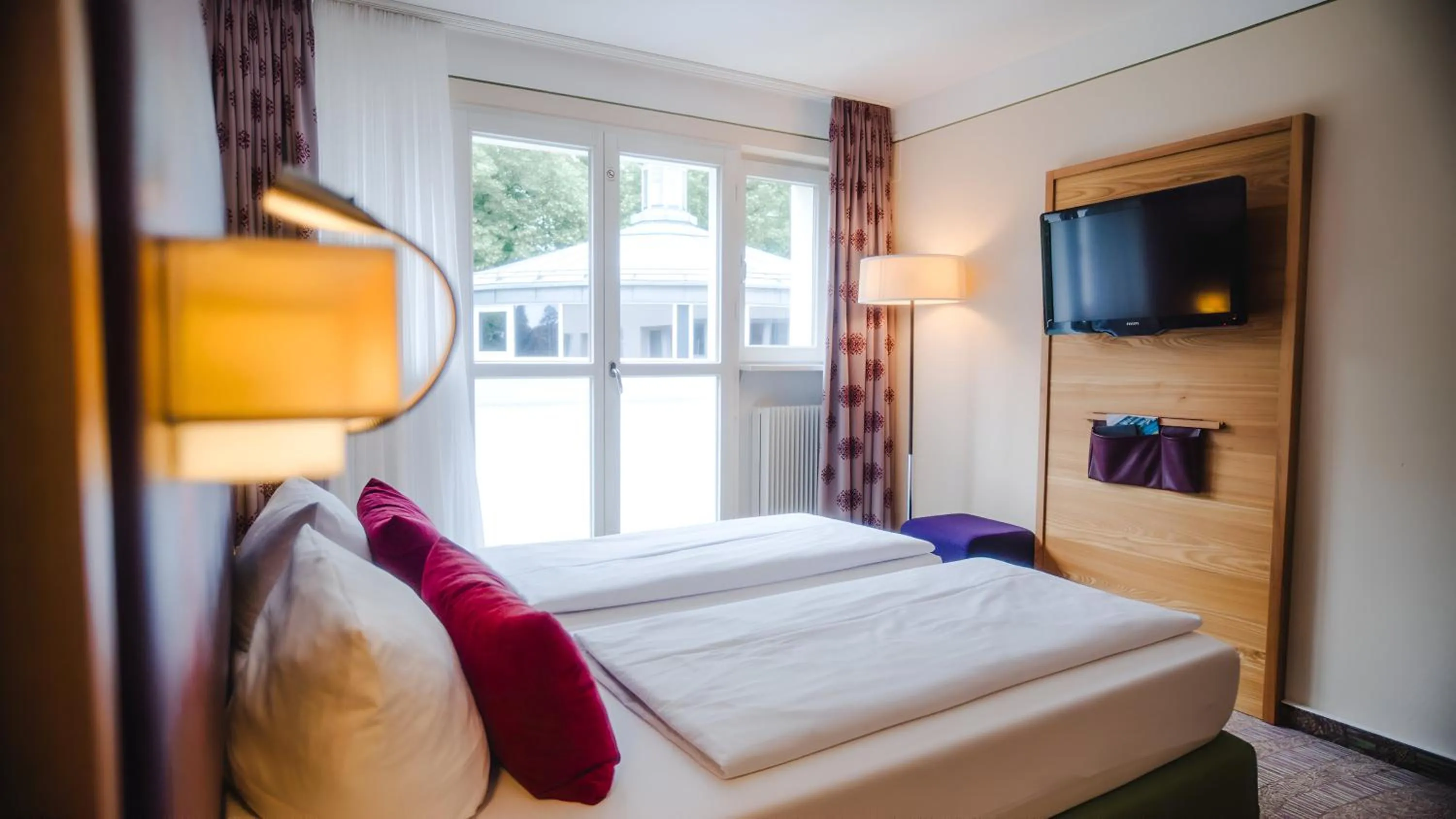 Bedroom, Bed in Hotel Raphael im Allgäu