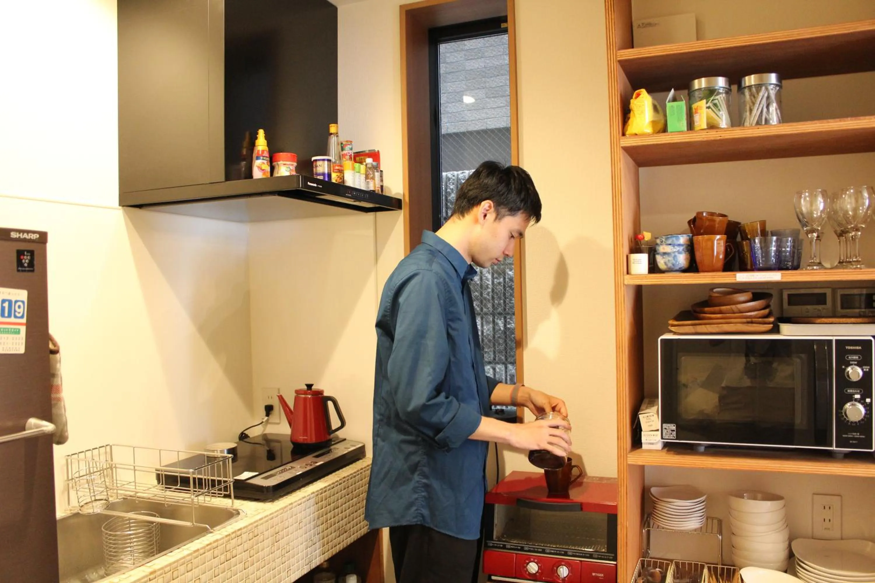 Food and drinks in plat hostel keikyu asakusa karin