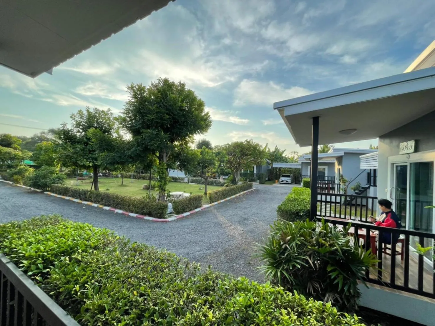 Property building in Baan Ruay Suk Resort, Lopburi