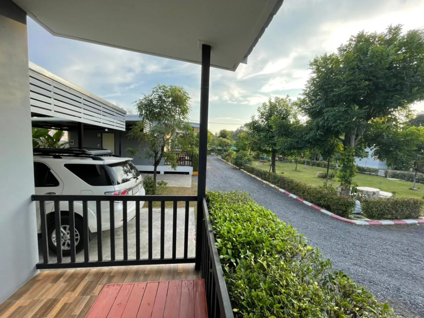 Balcony/Terrace in Baan Ruay Suk Resort, Lopburi