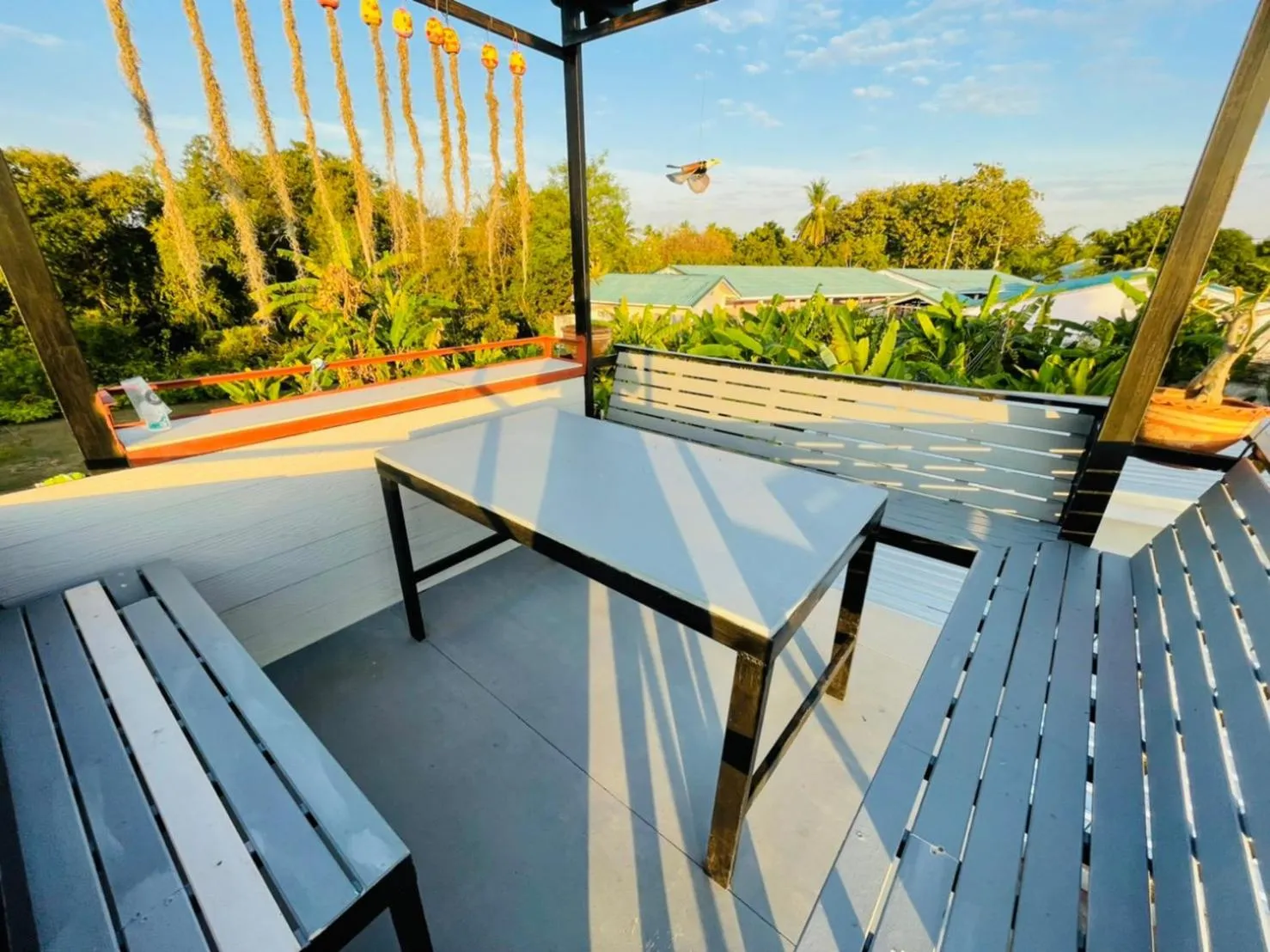 Seating area in Baan Ruay Suk Resort, Lopburi