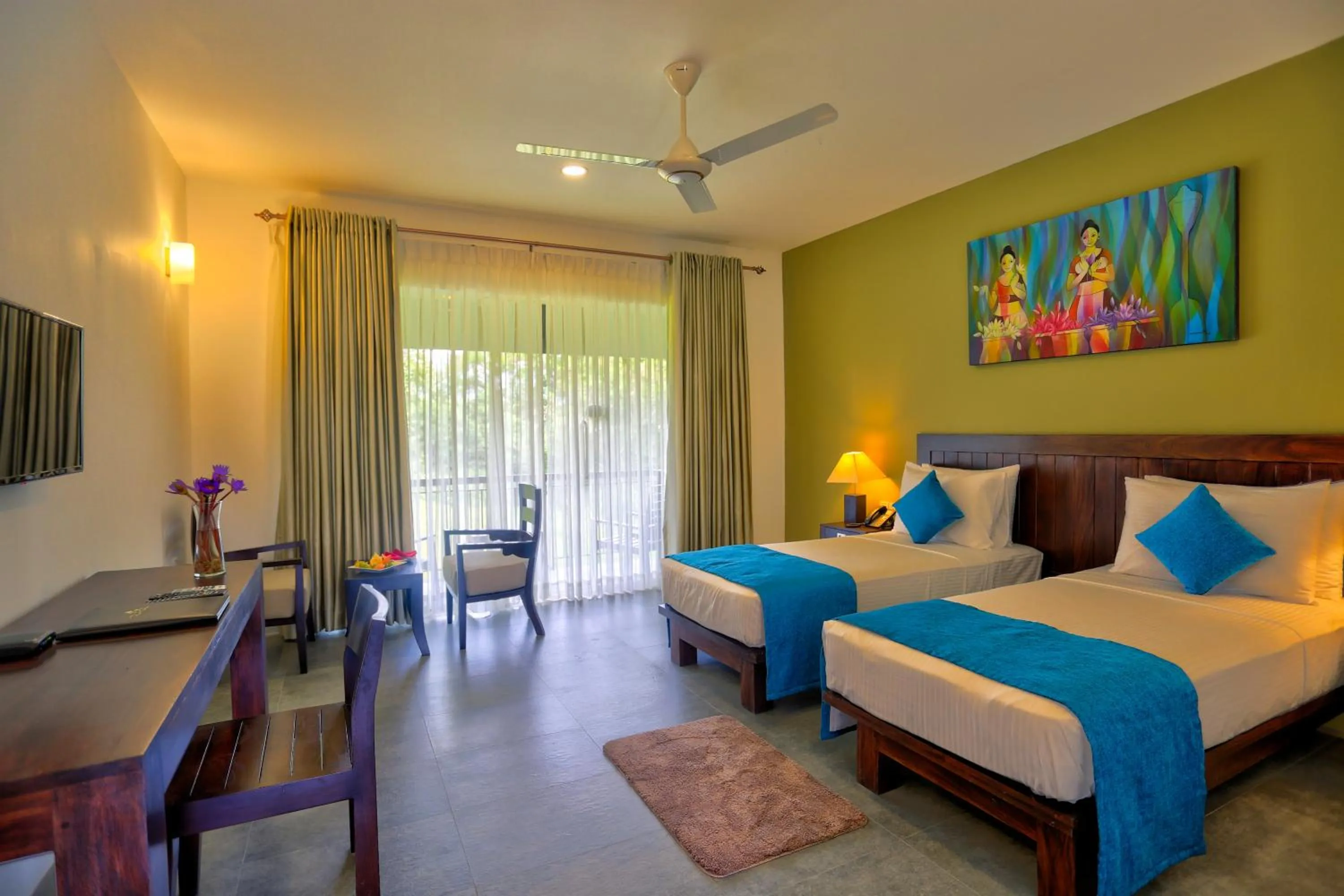 Bed in Tropical Life Resort and Spa