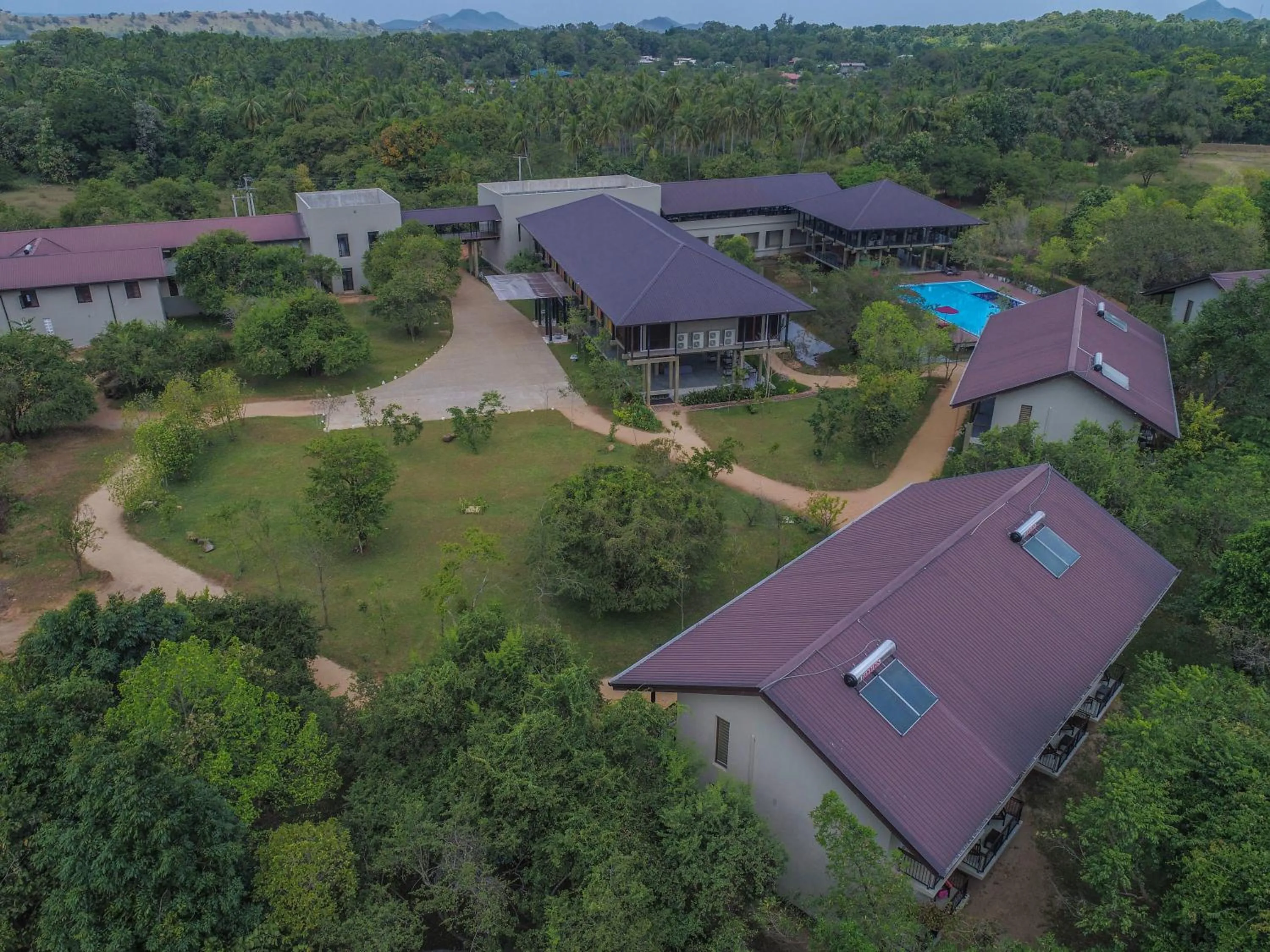 Tropical Life Resort and Spa