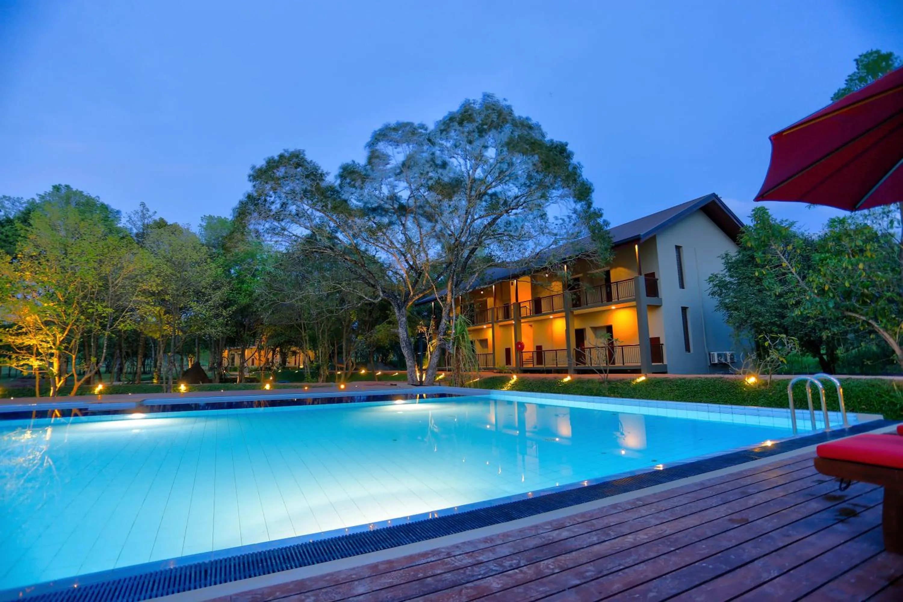 Tropical Life Resort and Spa