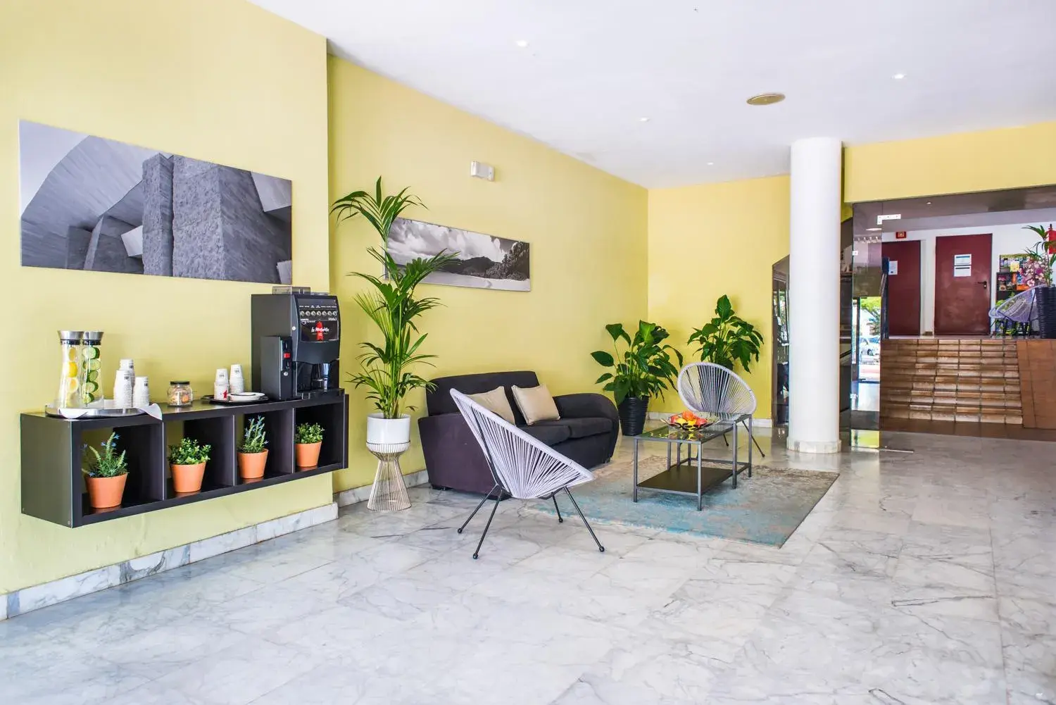 Lobby or reception in Udalla Park - Hotel & Apartamentos Lobby or reception in Udalla Park - Hotel & Apartamentos