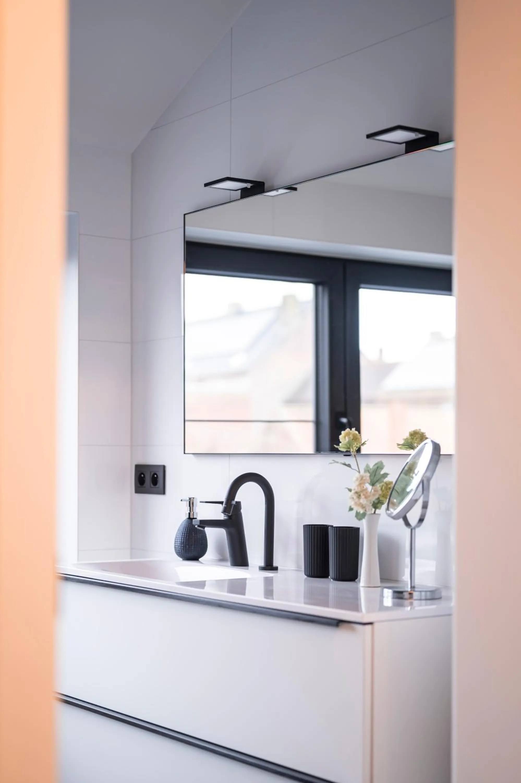 Property building in B&B De Klaproos