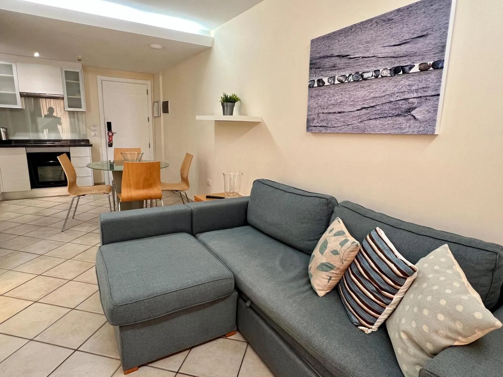 Living room in Ona Pearly Grey