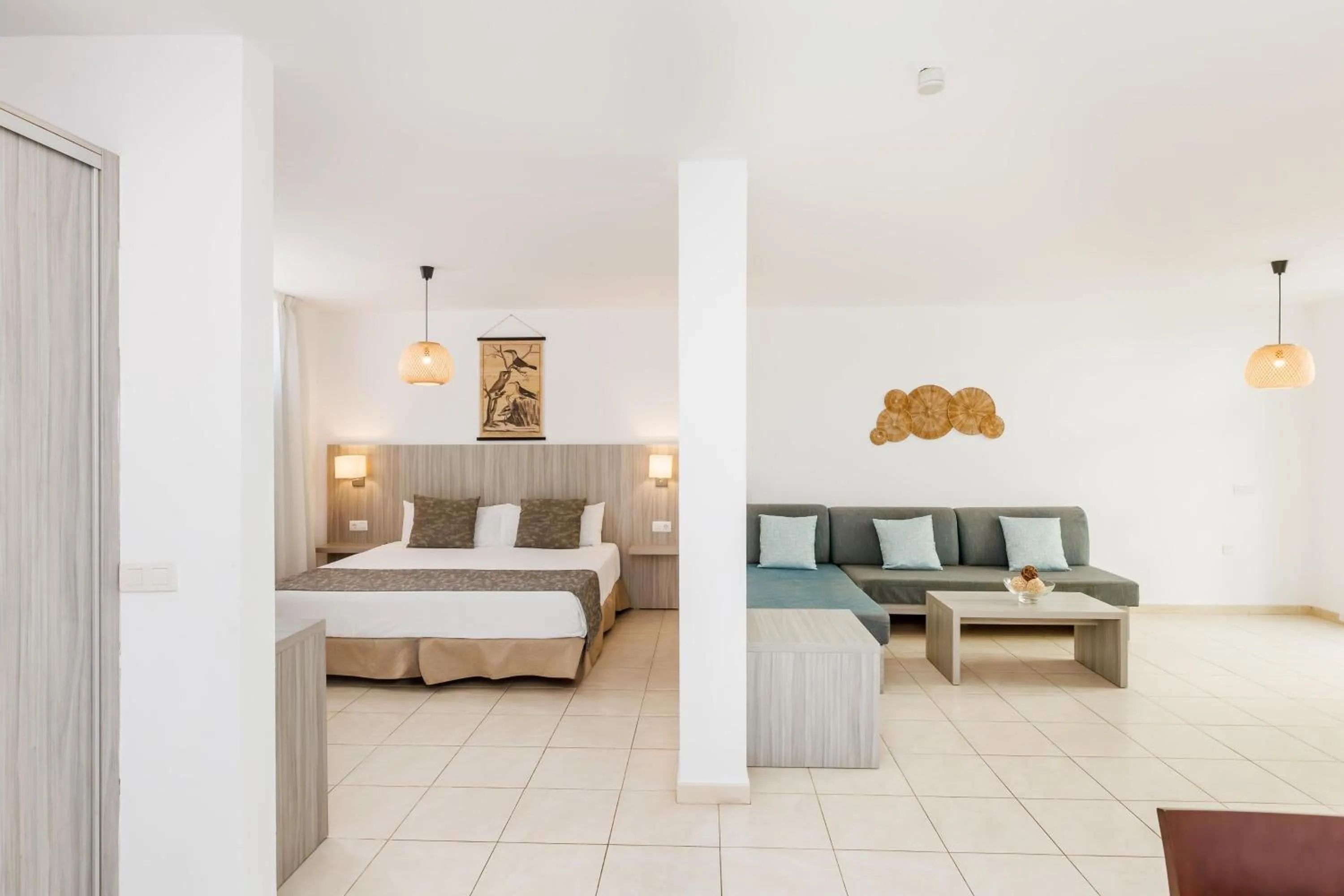 Photo of the whole room, Bed in BLUESEA Aloe Corralejo