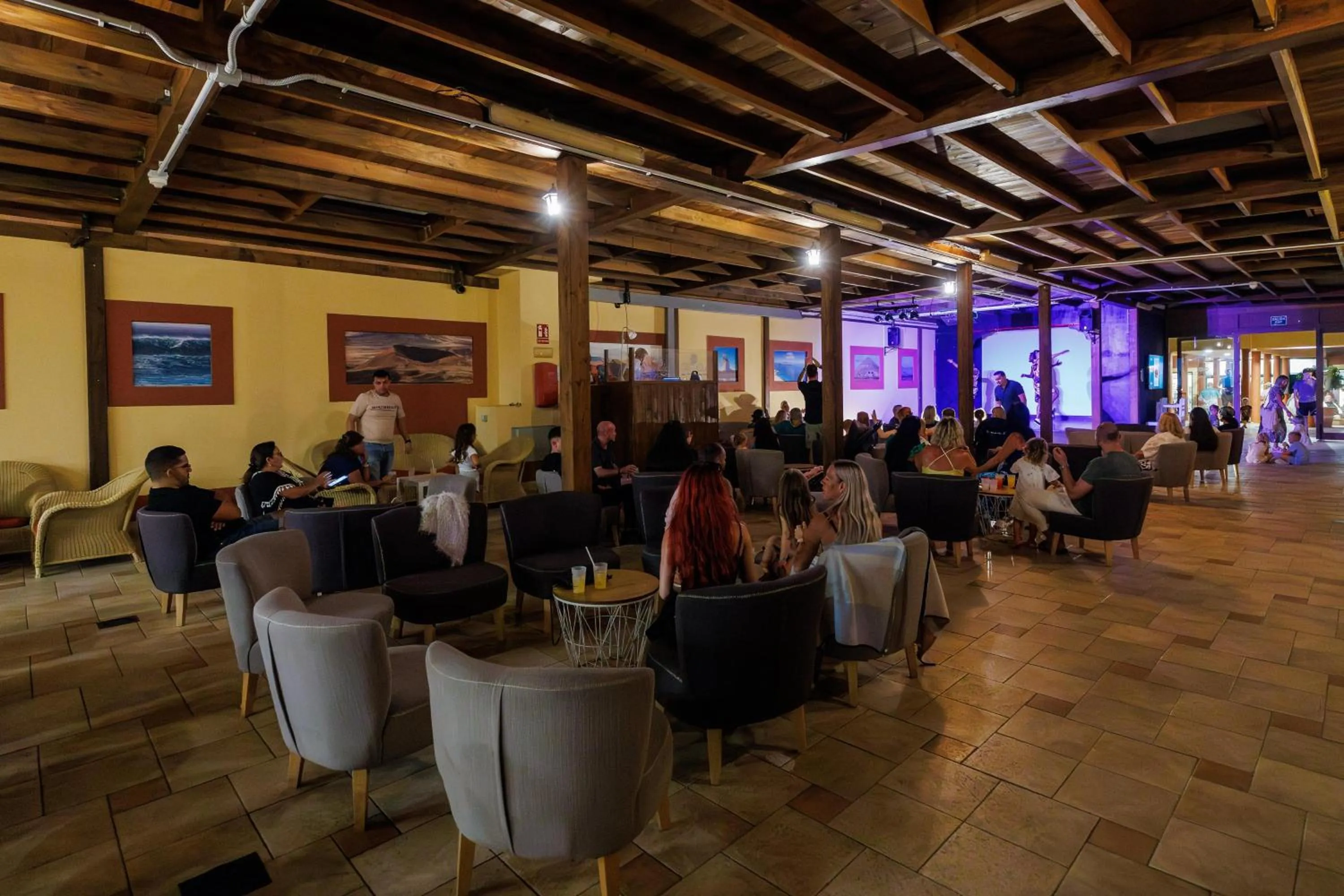 Lounge or bar in BLUESEA Aloe Corralejo