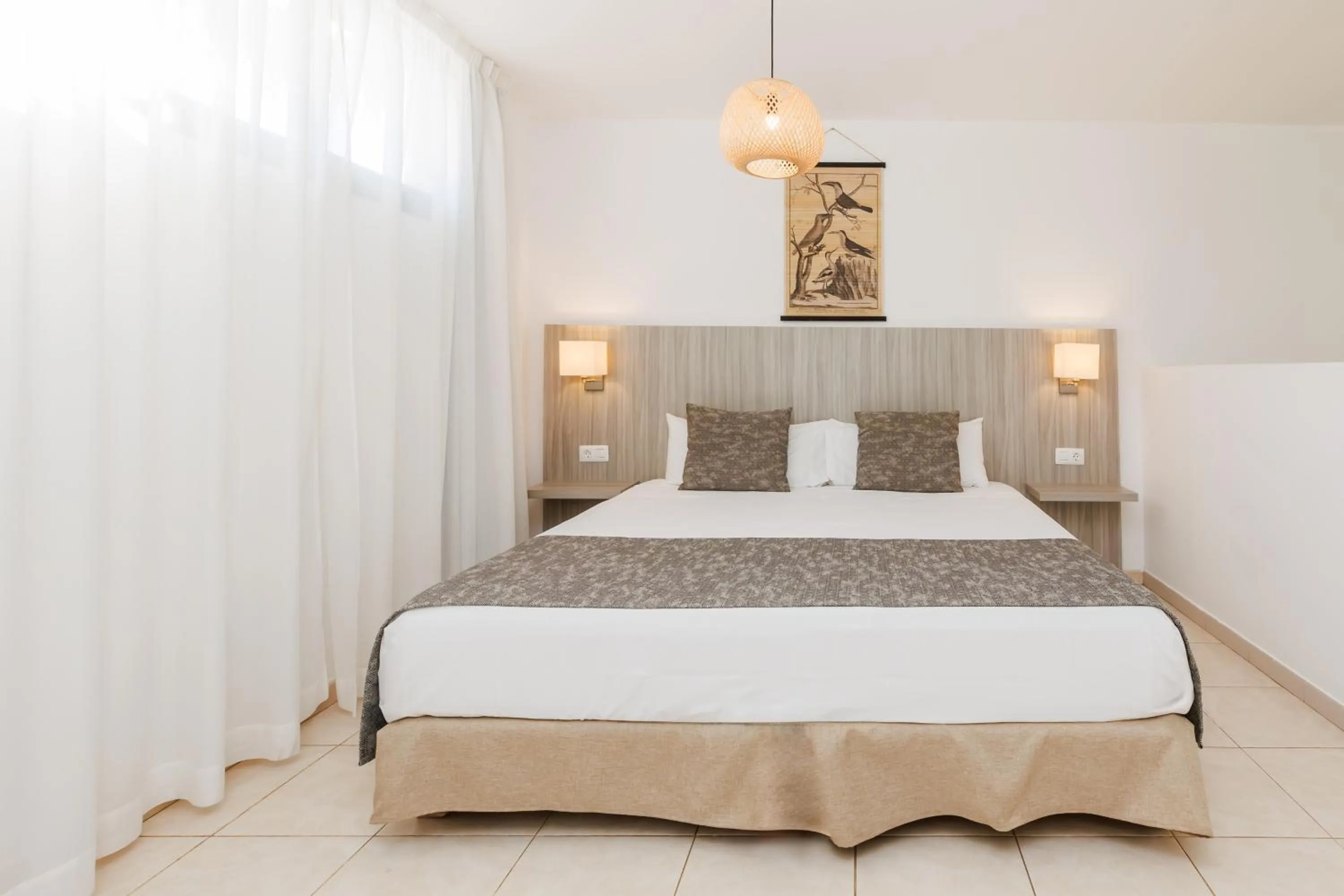 Photo of the whole room, Bed in BLUESEA Aloe Corralejo