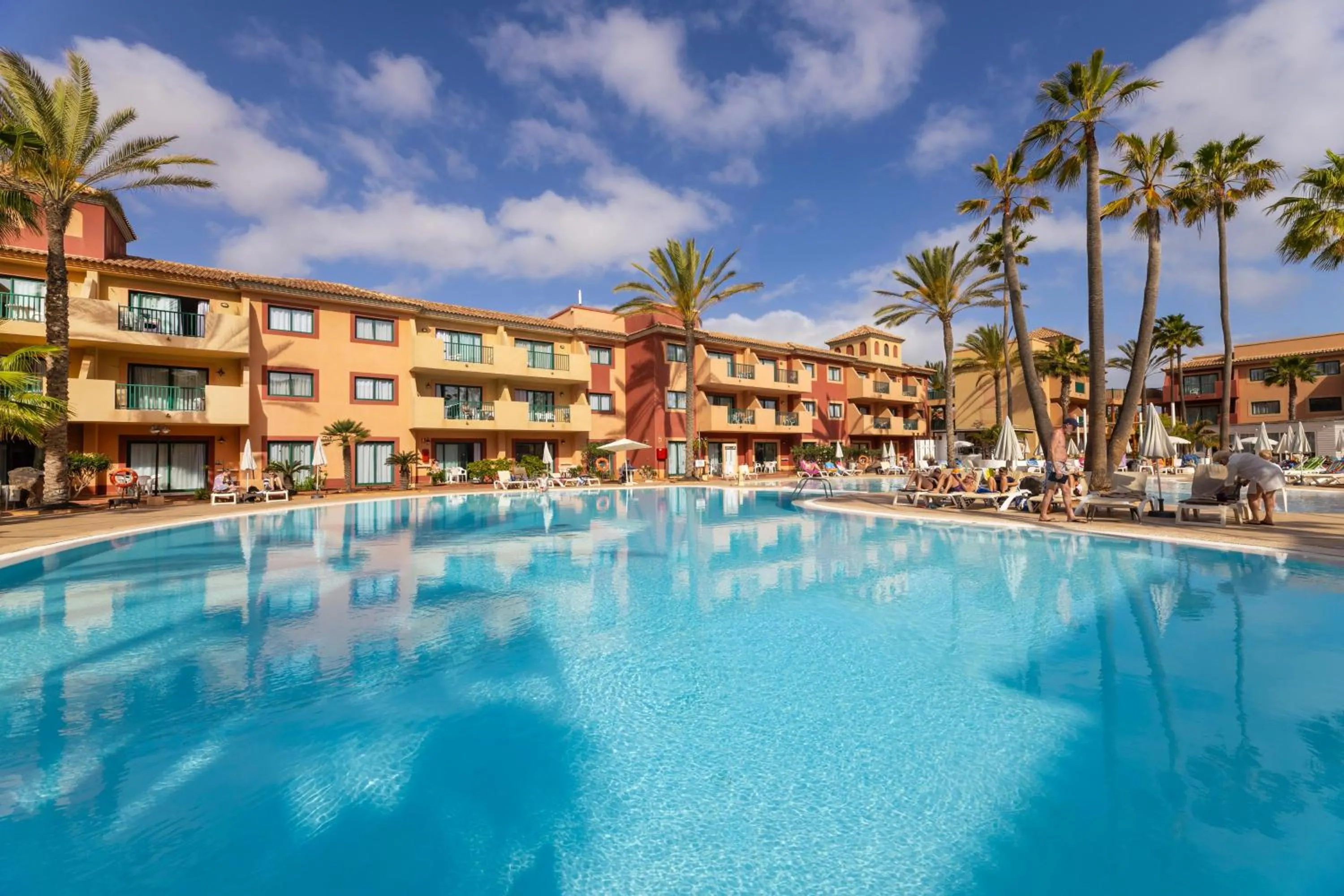 Swimming pool in BLUESEA Aloe Corralejo