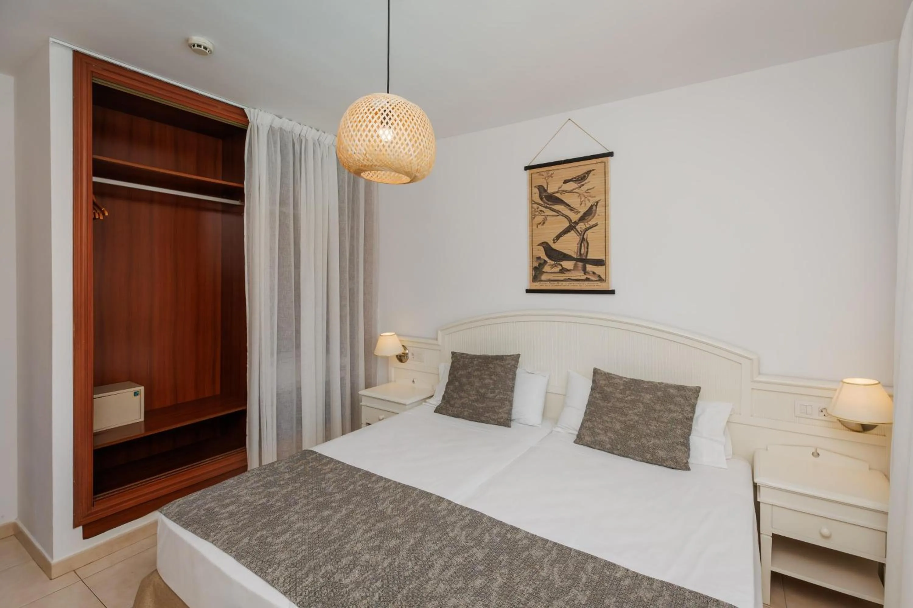 Photo of the whole room, Bed in BLUESEA Aloe Corralejo