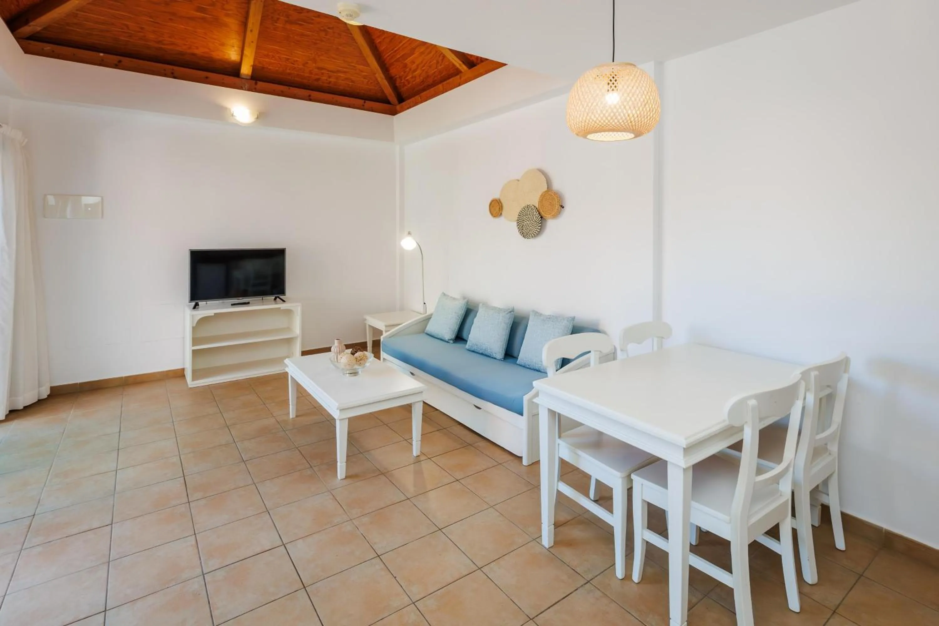 Photo of the whole room in BLUESEA Aloe Corralejo