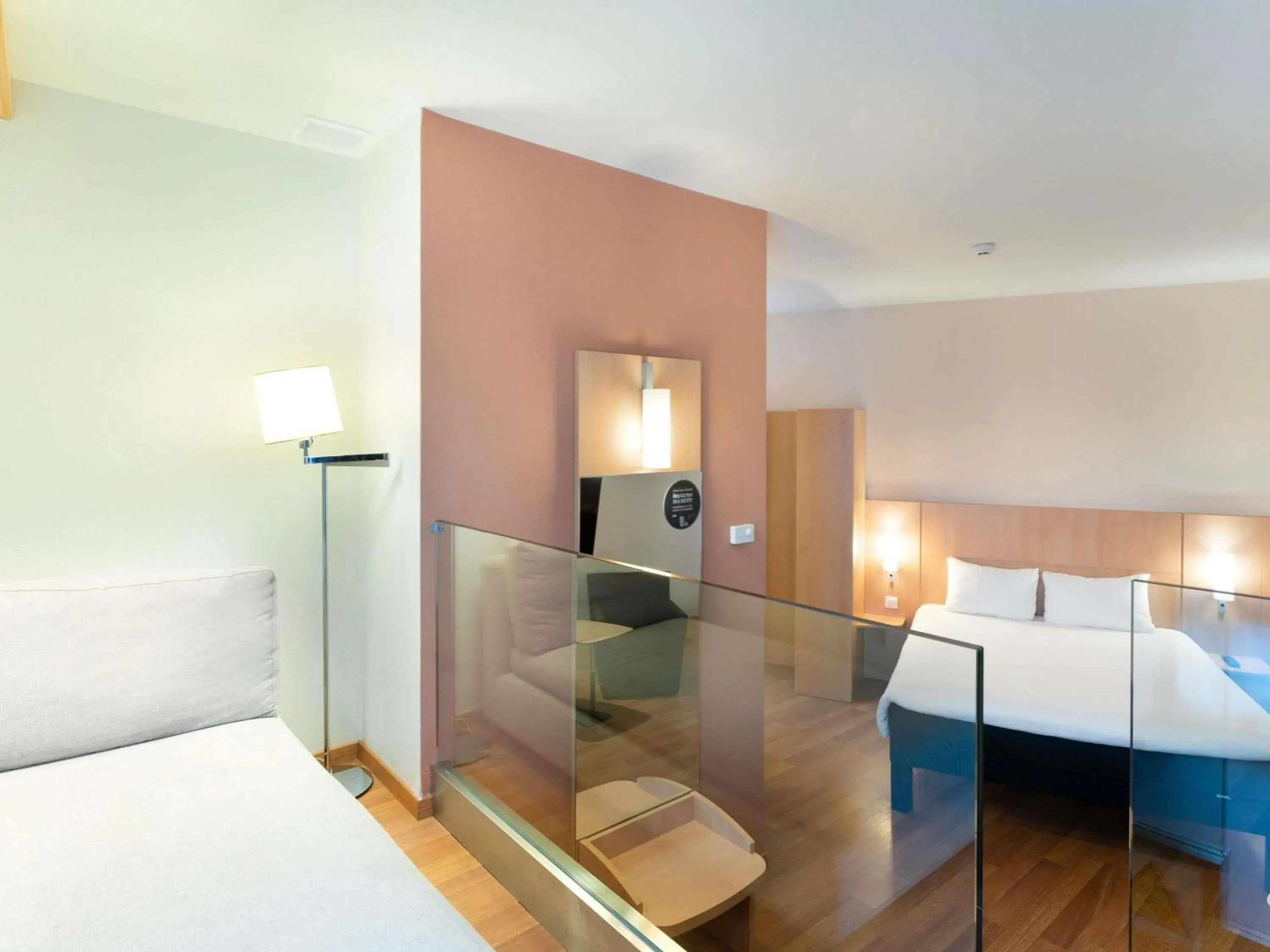 Bedroom, Bed in Ibis Madrid Centro las Ventas Bedroom, Bed in Ibis Madrid Centro las Ventas