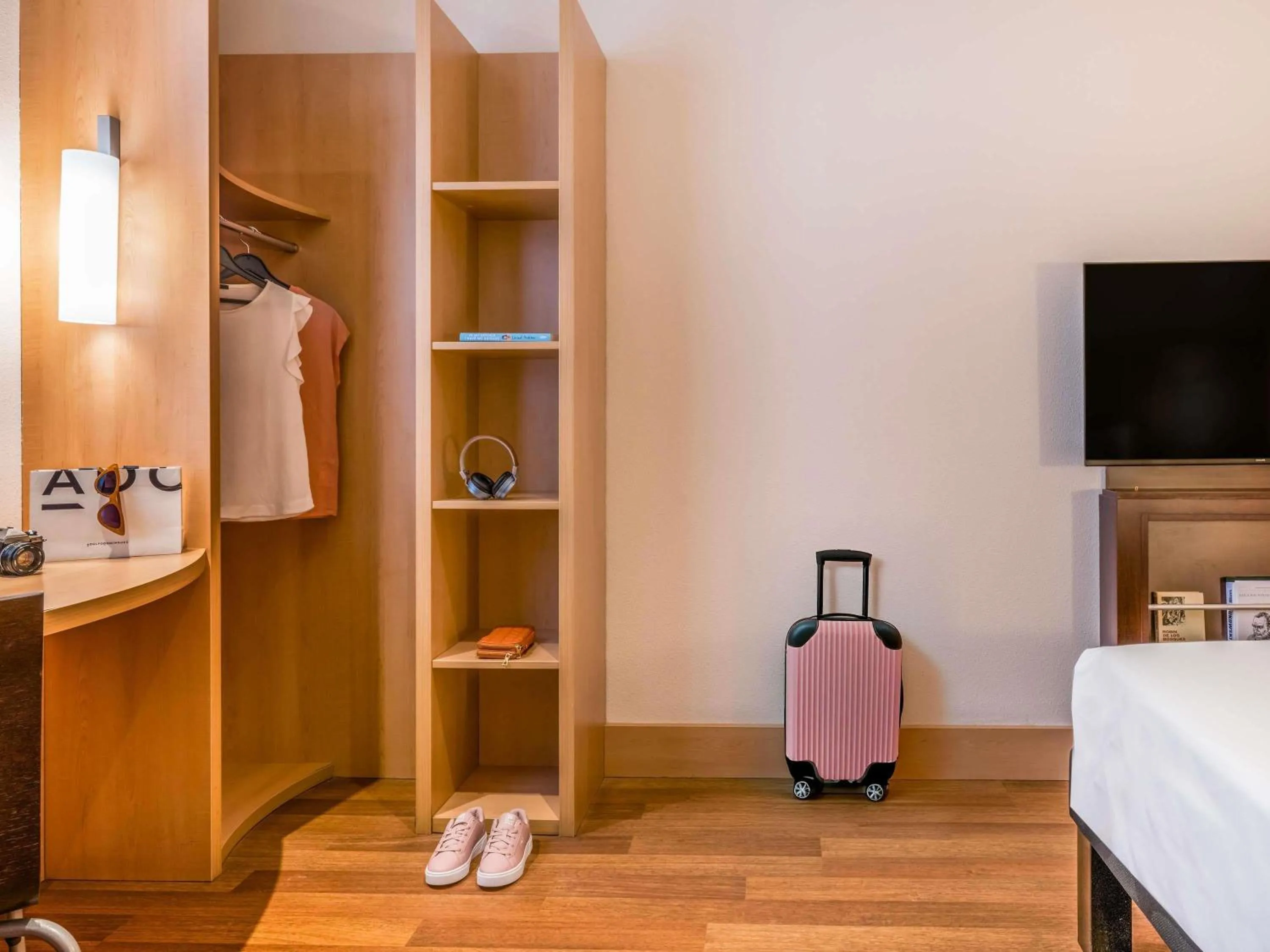 Bedroom in Ibis Madrid Centro las Ventas