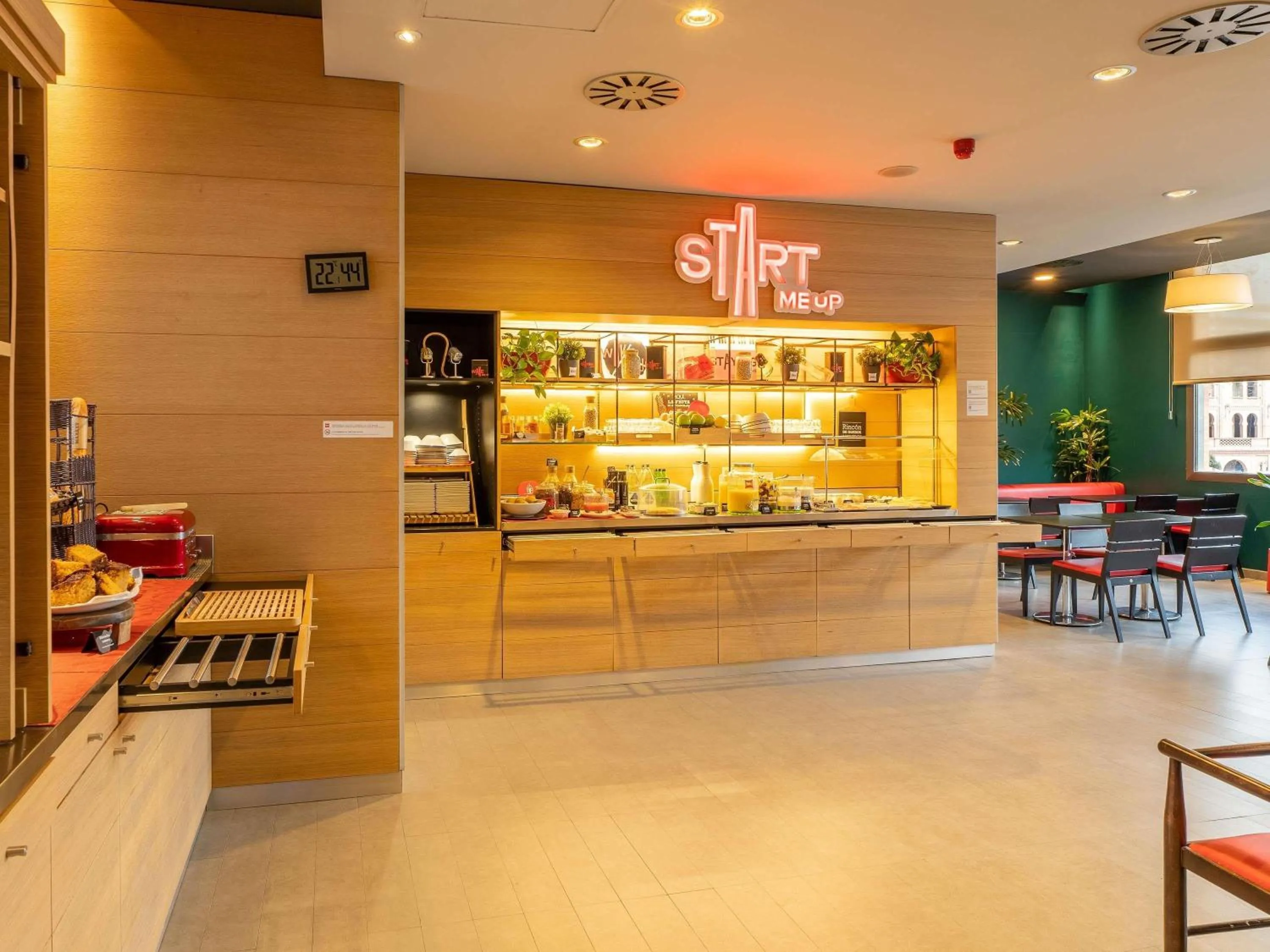 Breakfast in Ibis Madrid Centro las Ventas