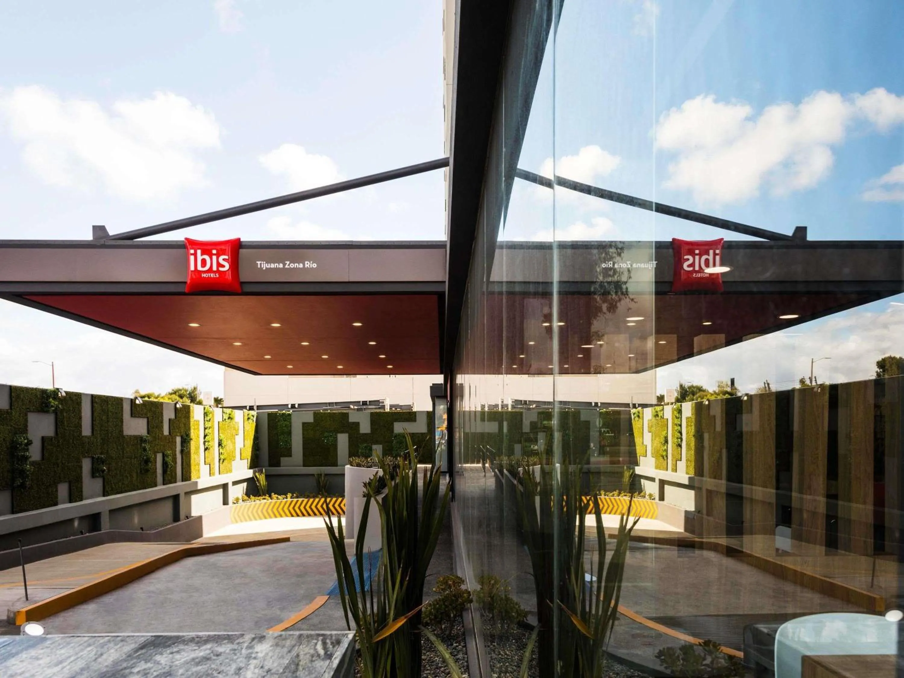 Property building in ibis Tijuana