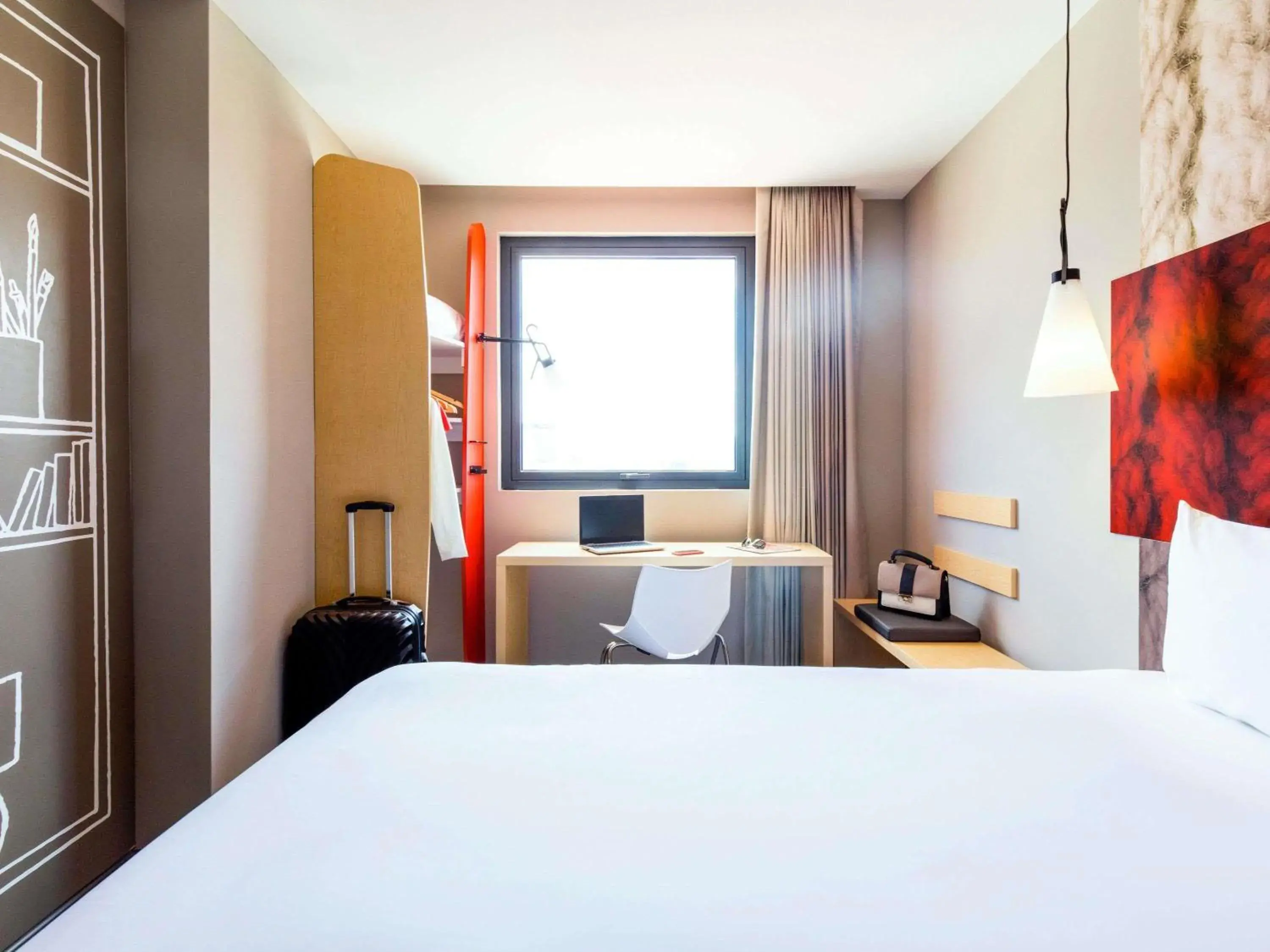 Bedroom, Bed in ibis Tijuana Bedroom, Bed in ibis Tijuana