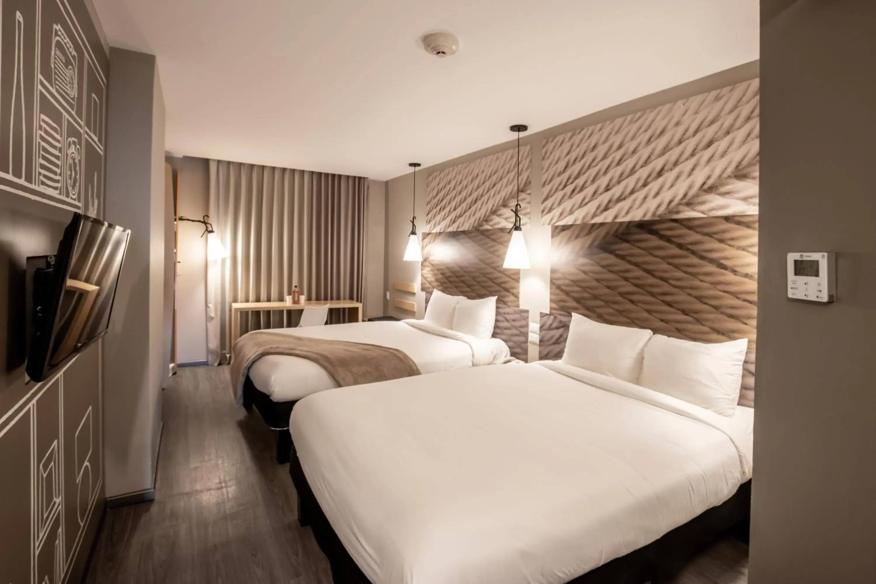 Bedroom, Bed in ibis Tijuana Bedroom, Bed in ibis Tijuana