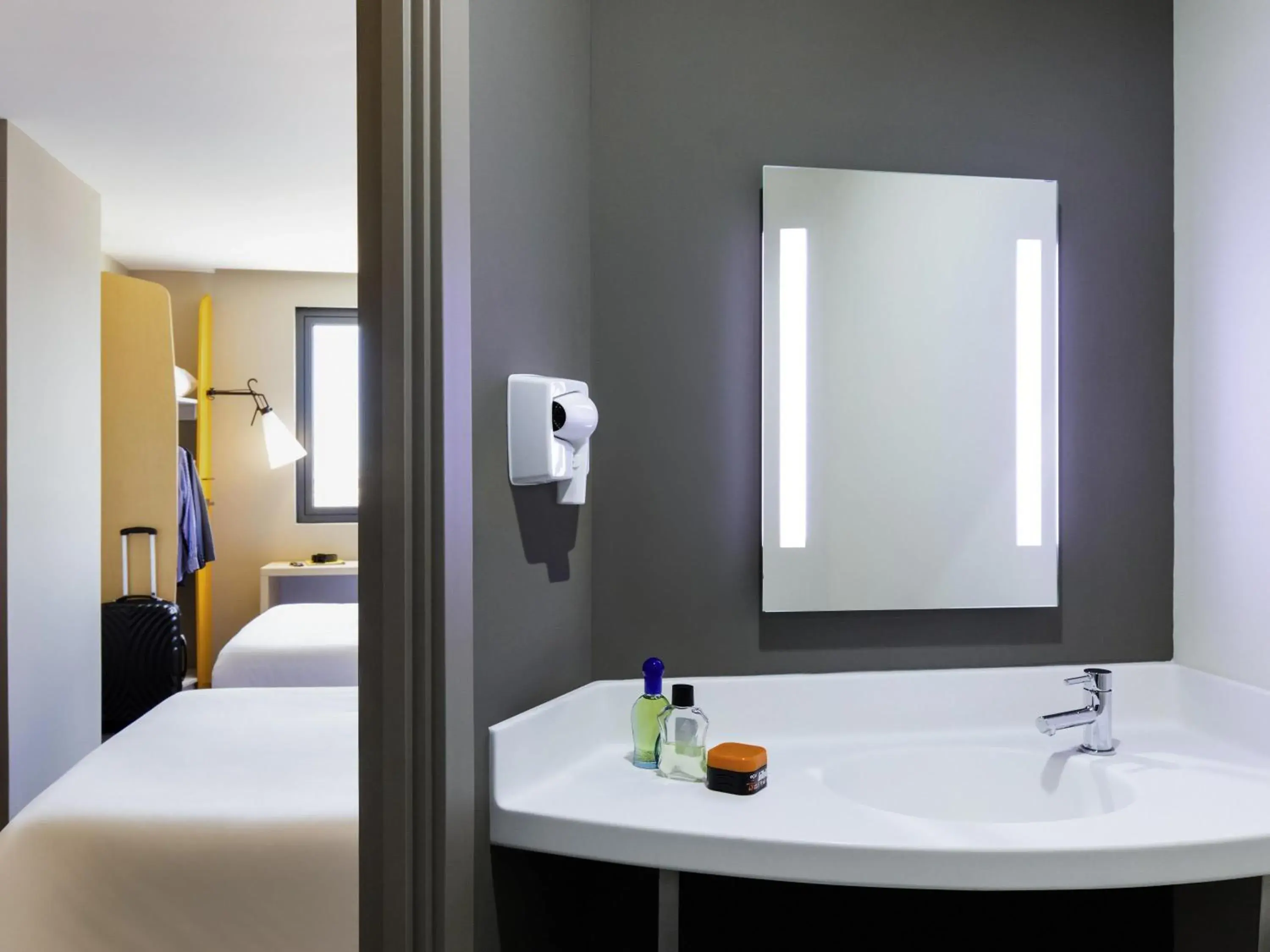 Bedroom, Bed in ibis Tijuana Bedroom, Bed in ibis Tijuana