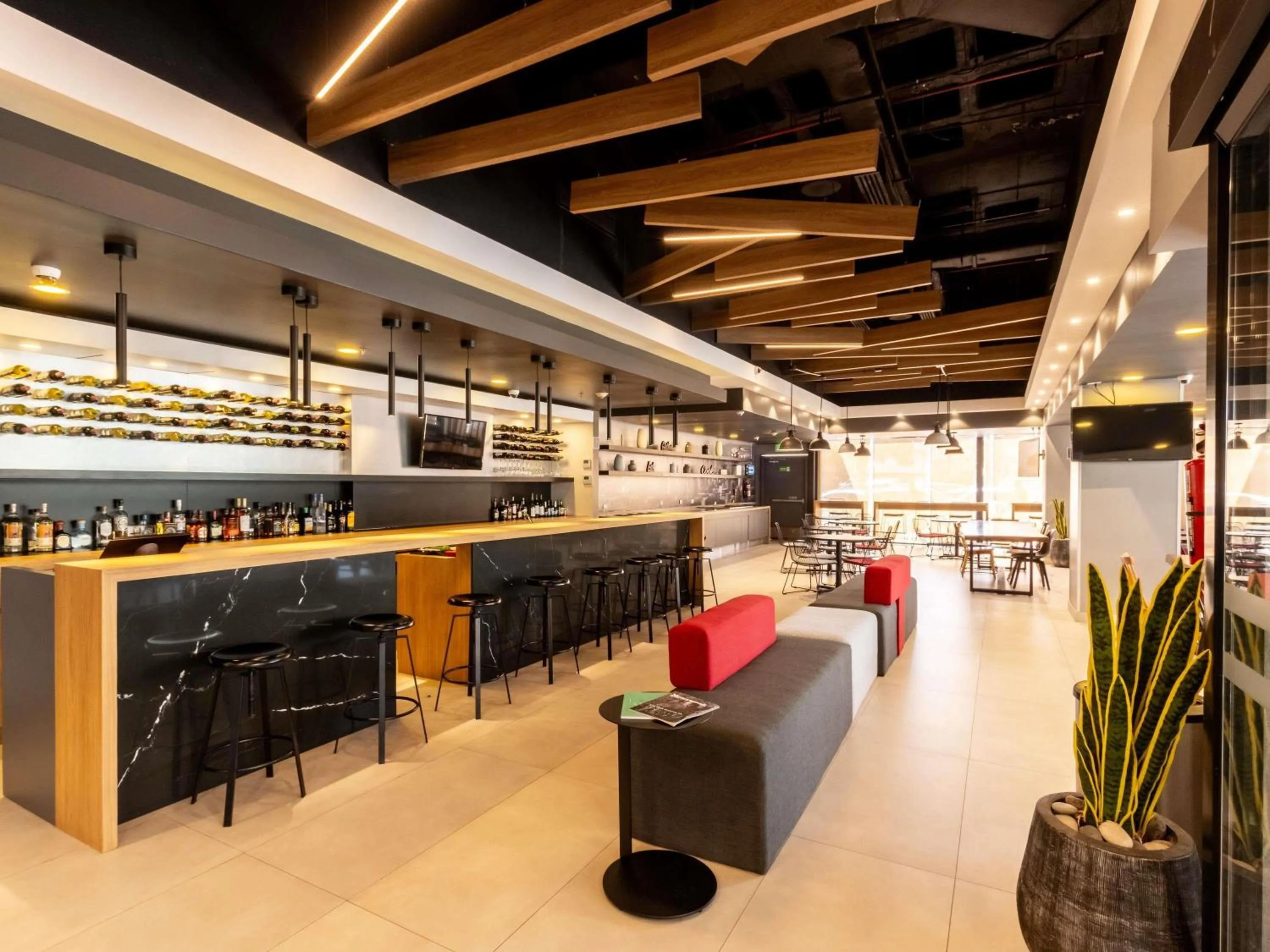 Lounge or bar in ibis Tijuana